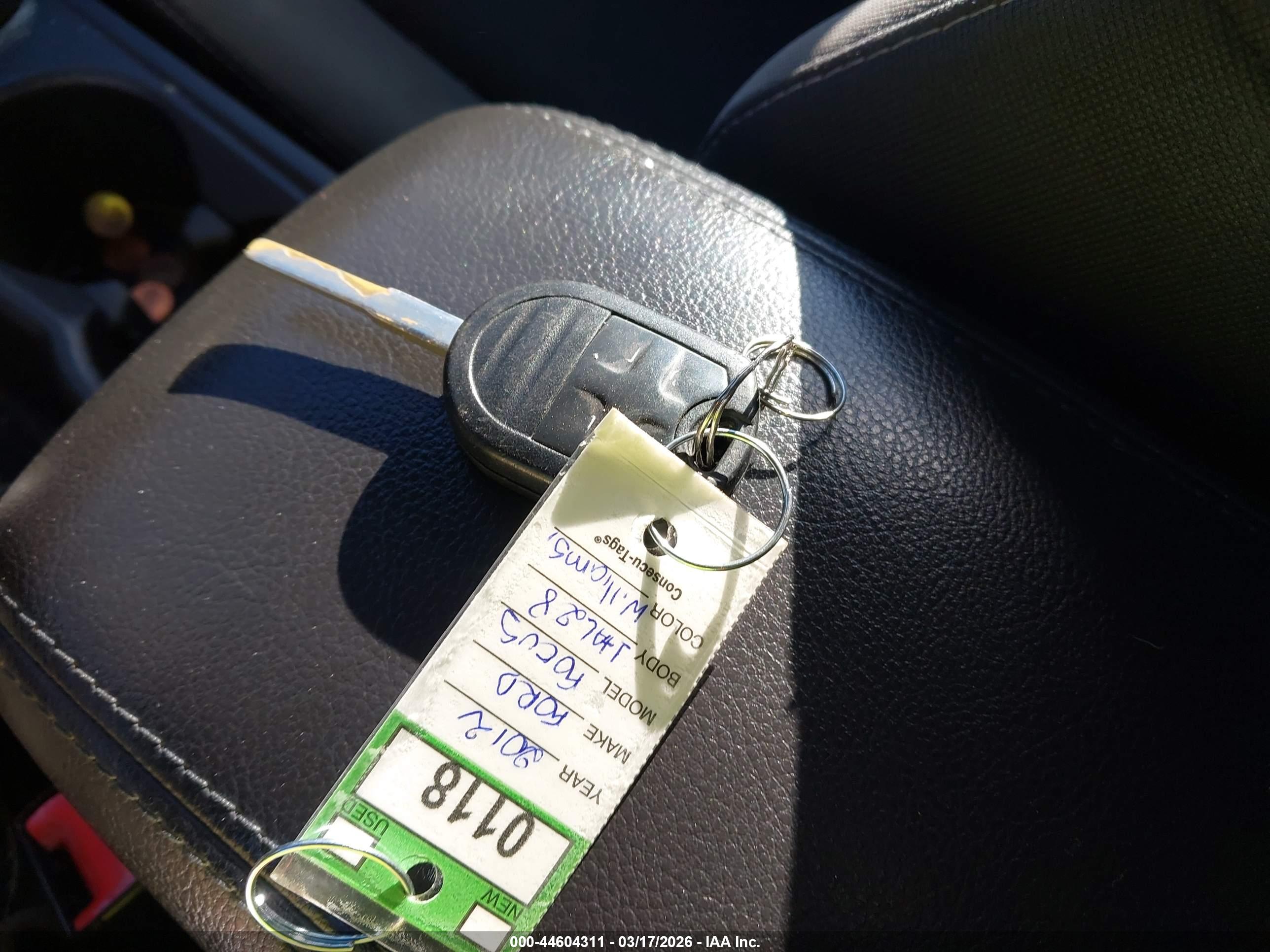 FORD FOCUS image 11