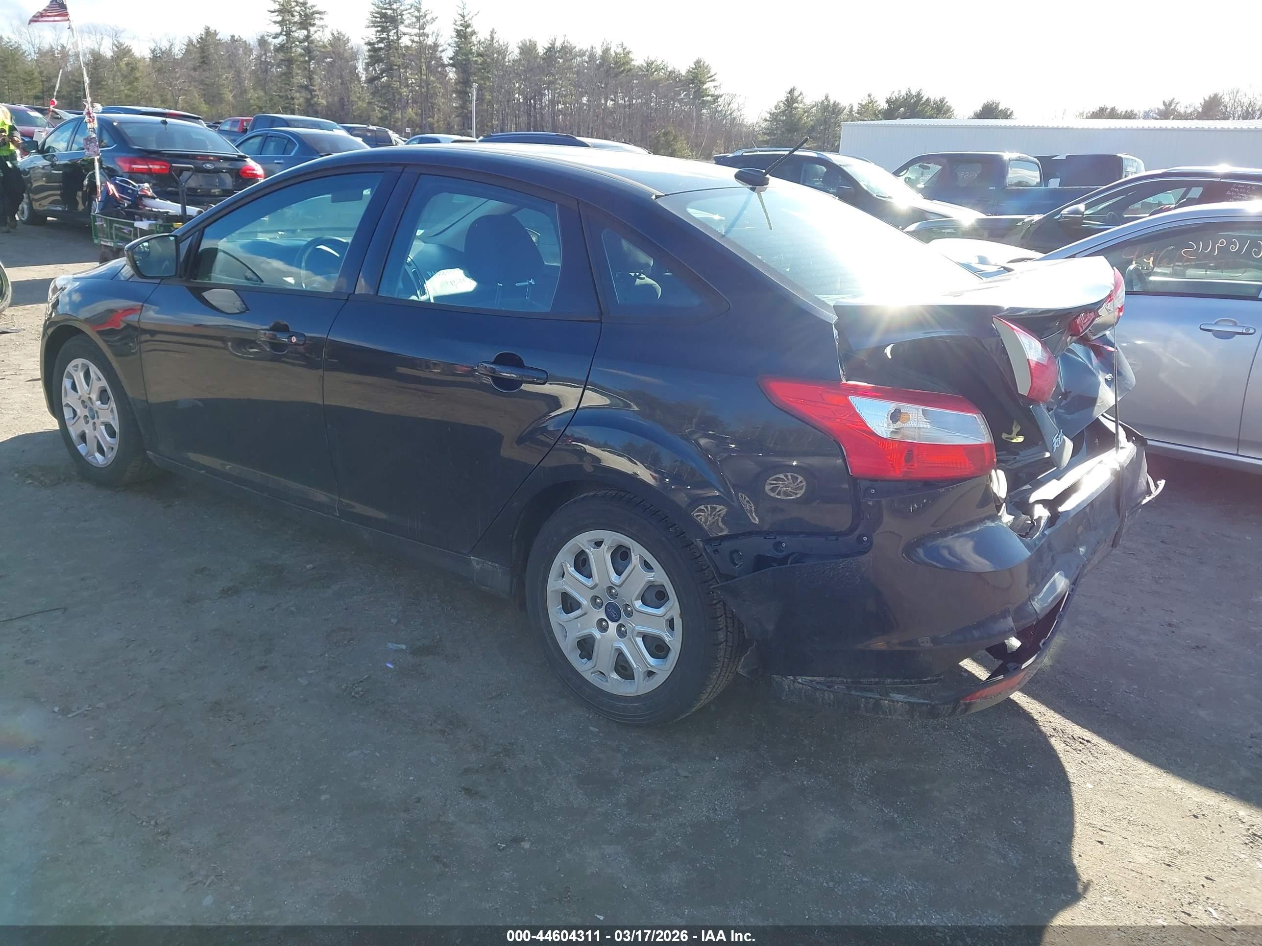 FORD FOCUS image 3