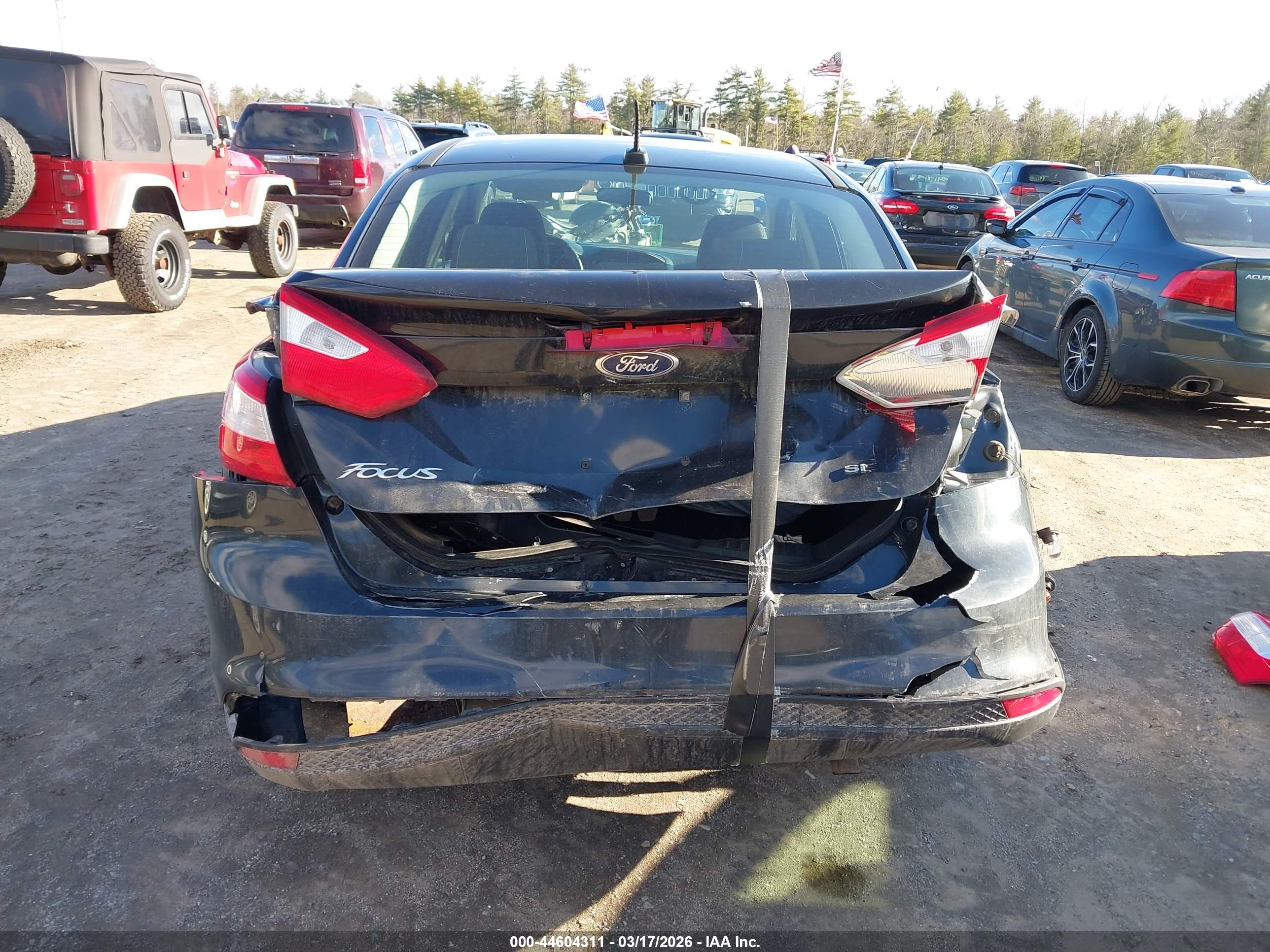 FORD FOCUS image 6