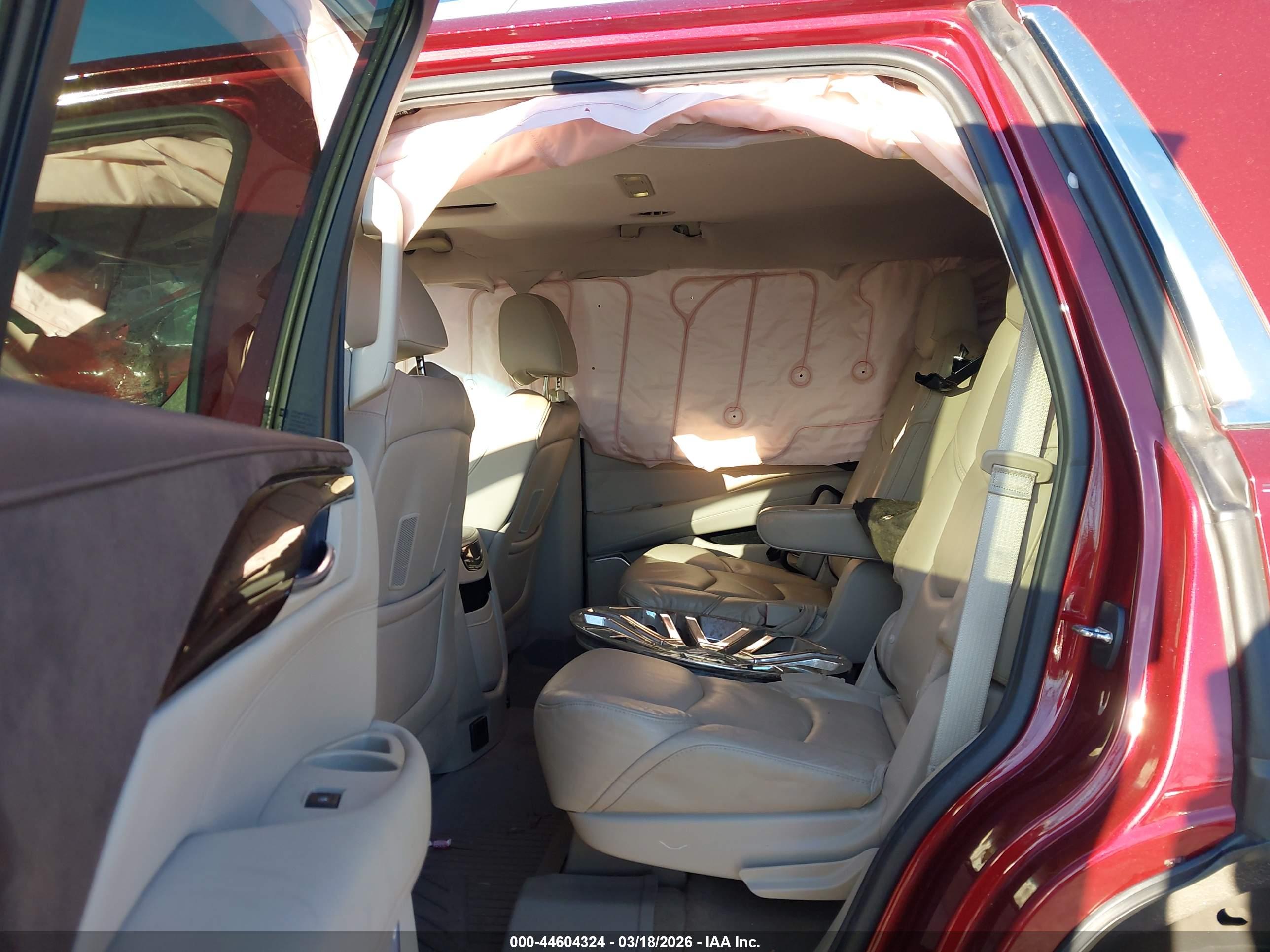 CADILLAC ESCALADE image 8
