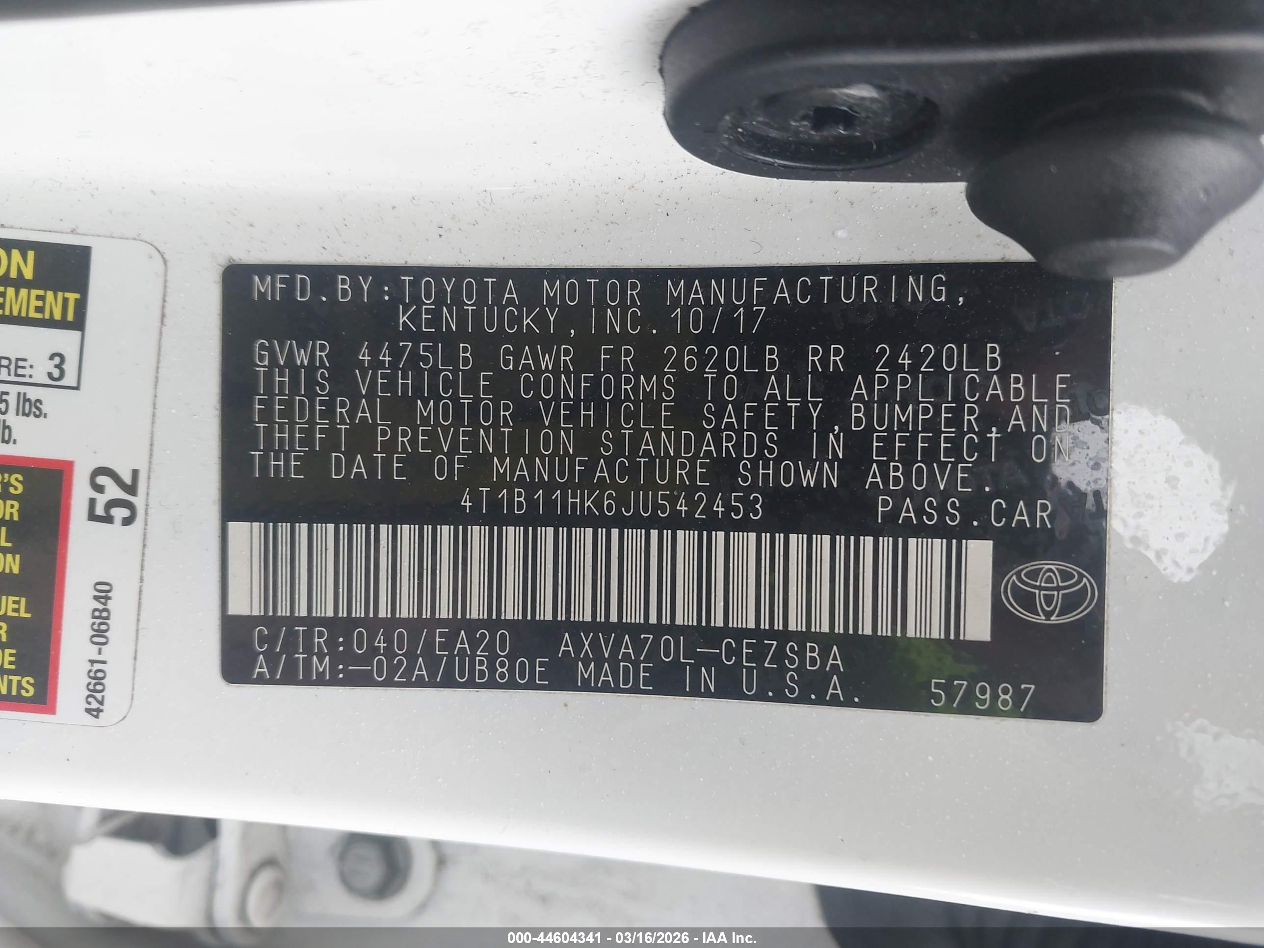 TOYOTA CAMRY image 9