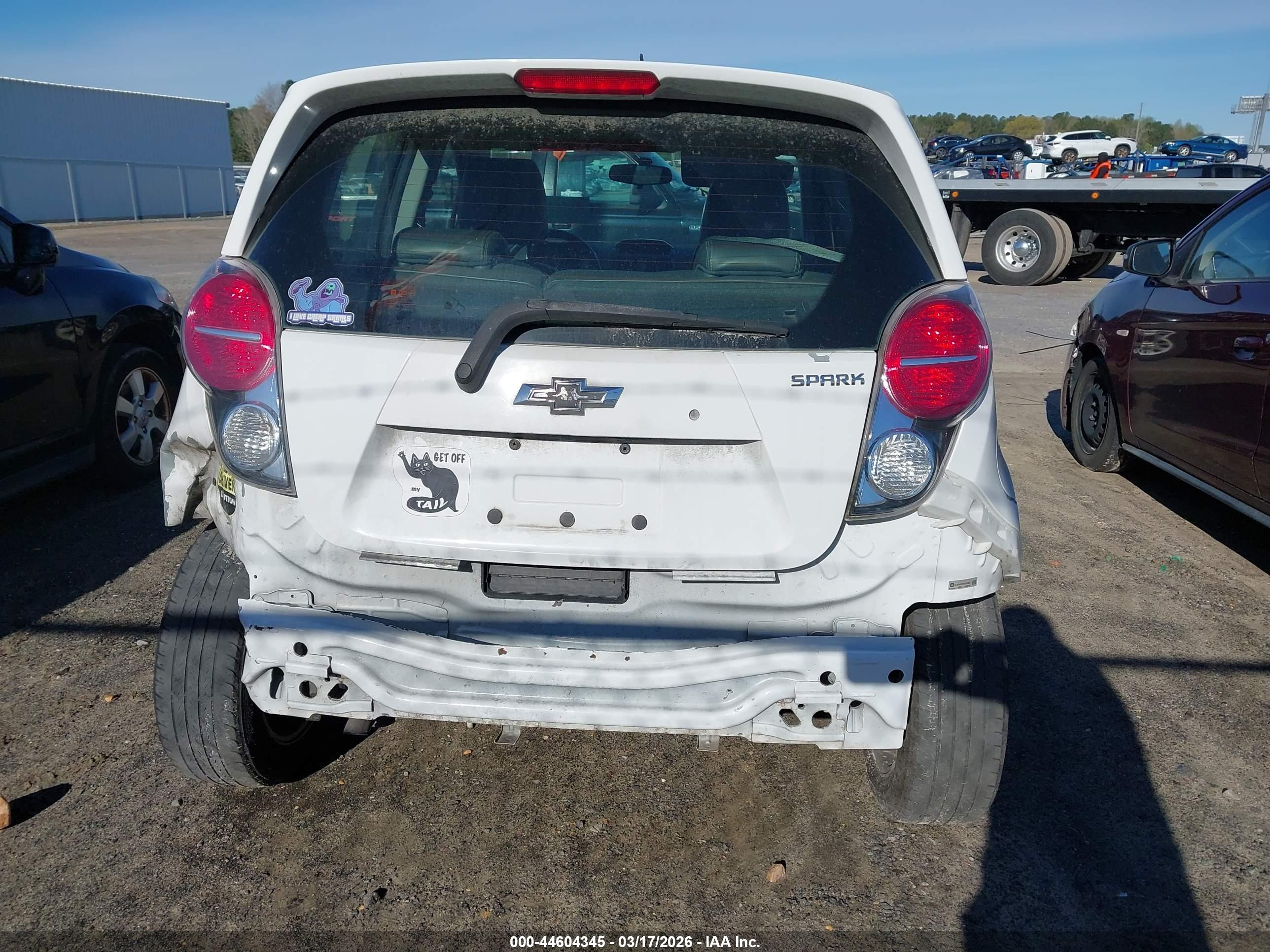 CHEVROLET SPARK image 6