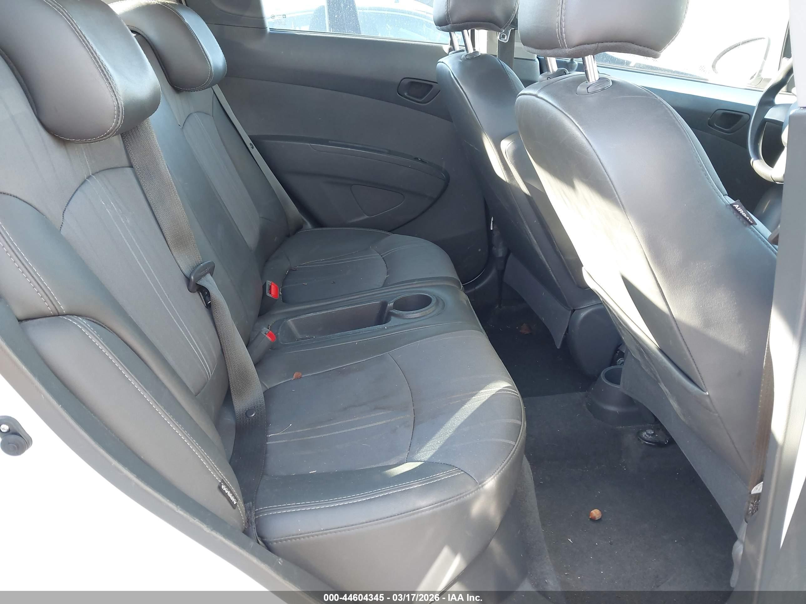 CHEVROLET SPARK image 8