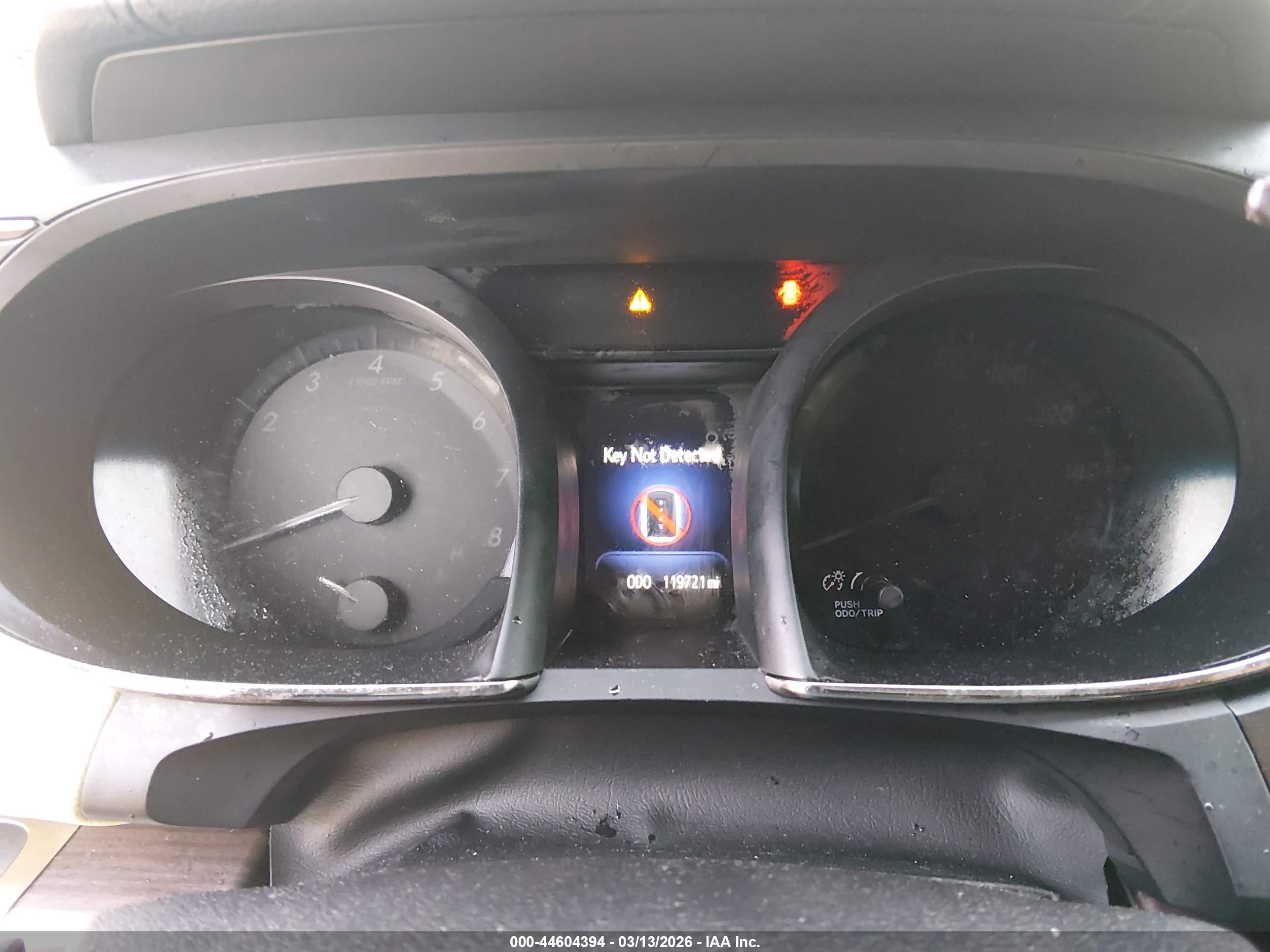 TOYOTA AVALON image 7