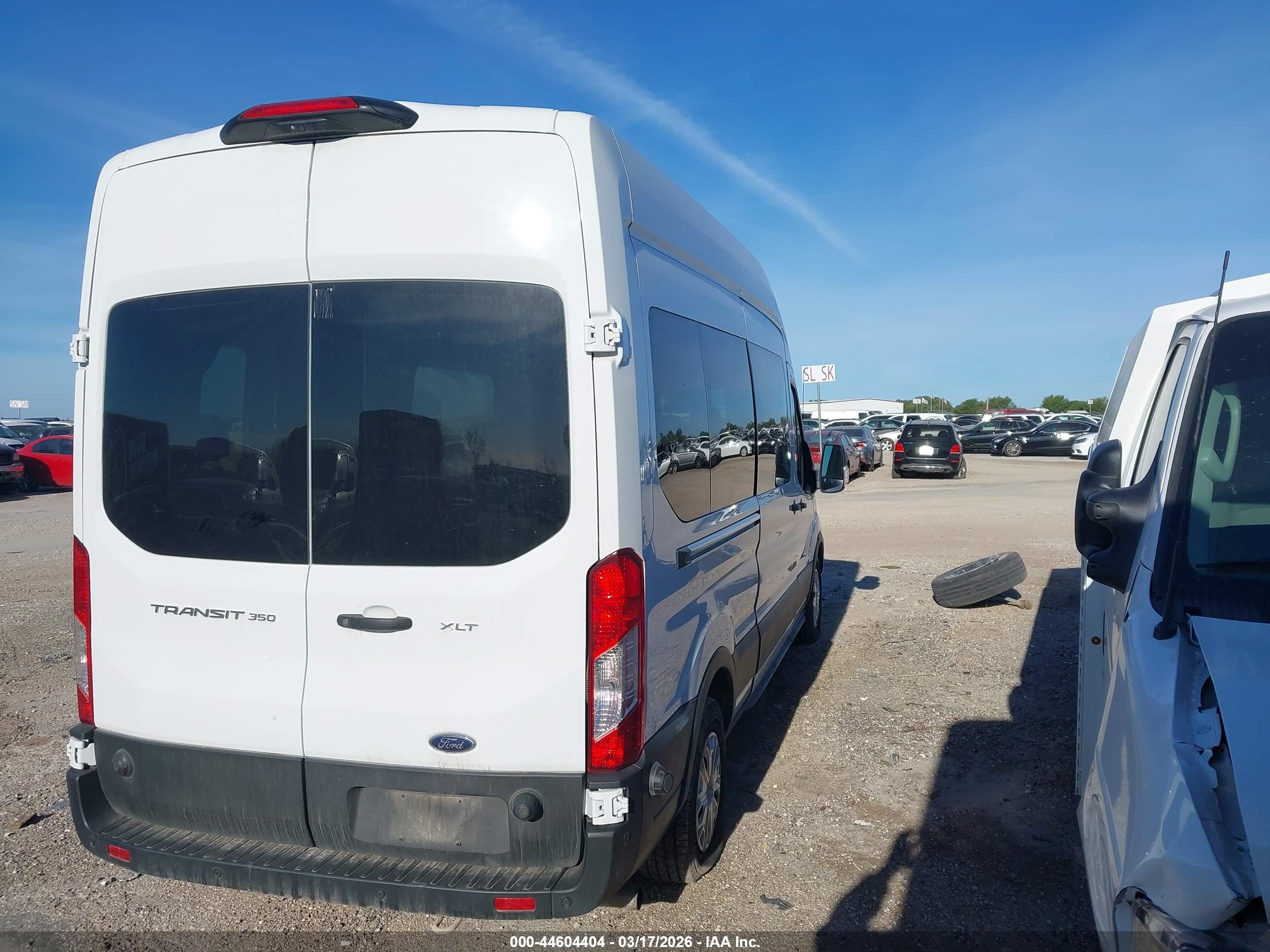 FORD TRANSIT-350 image 4