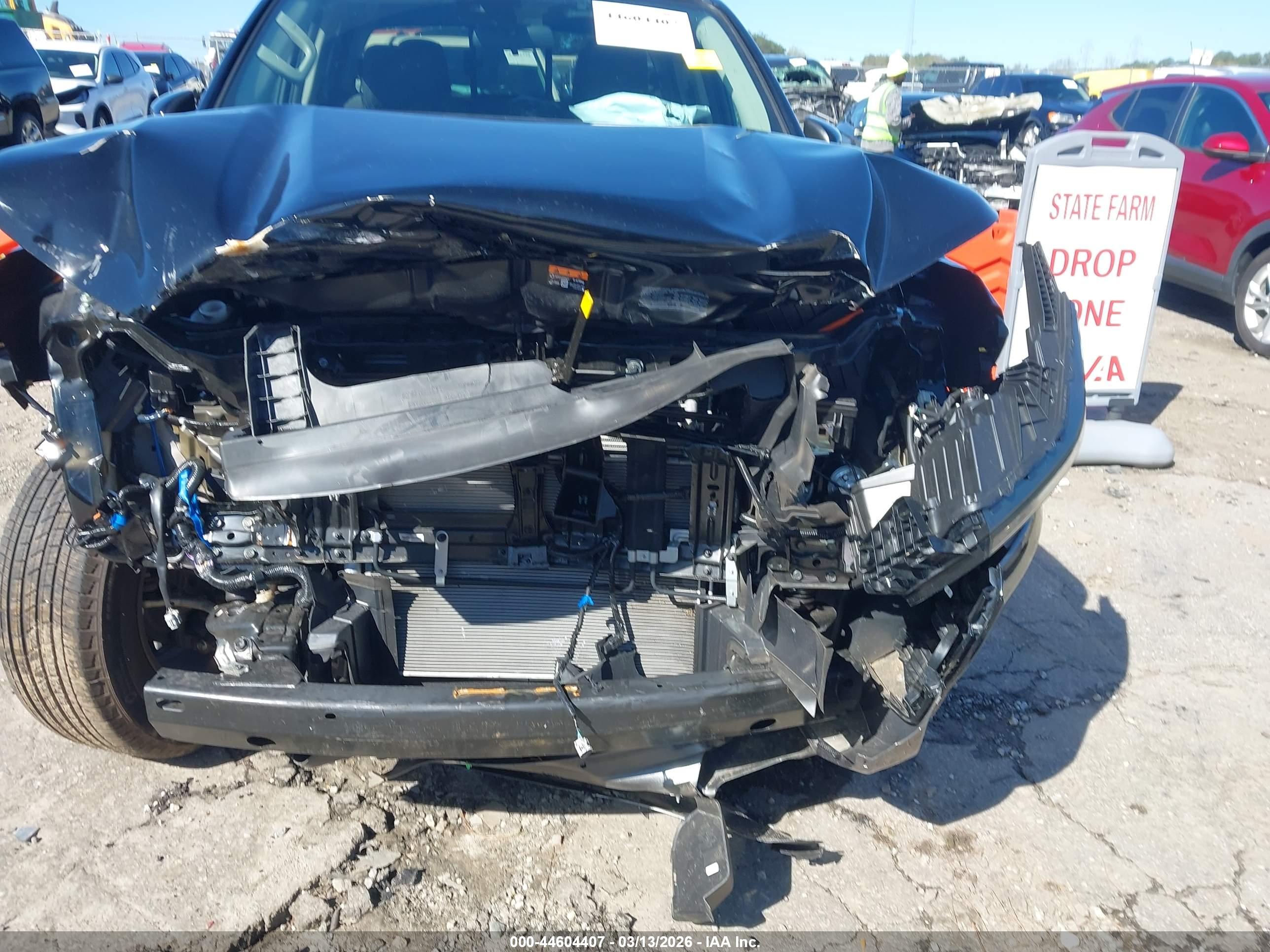 NISSAN FRONTIER image 6