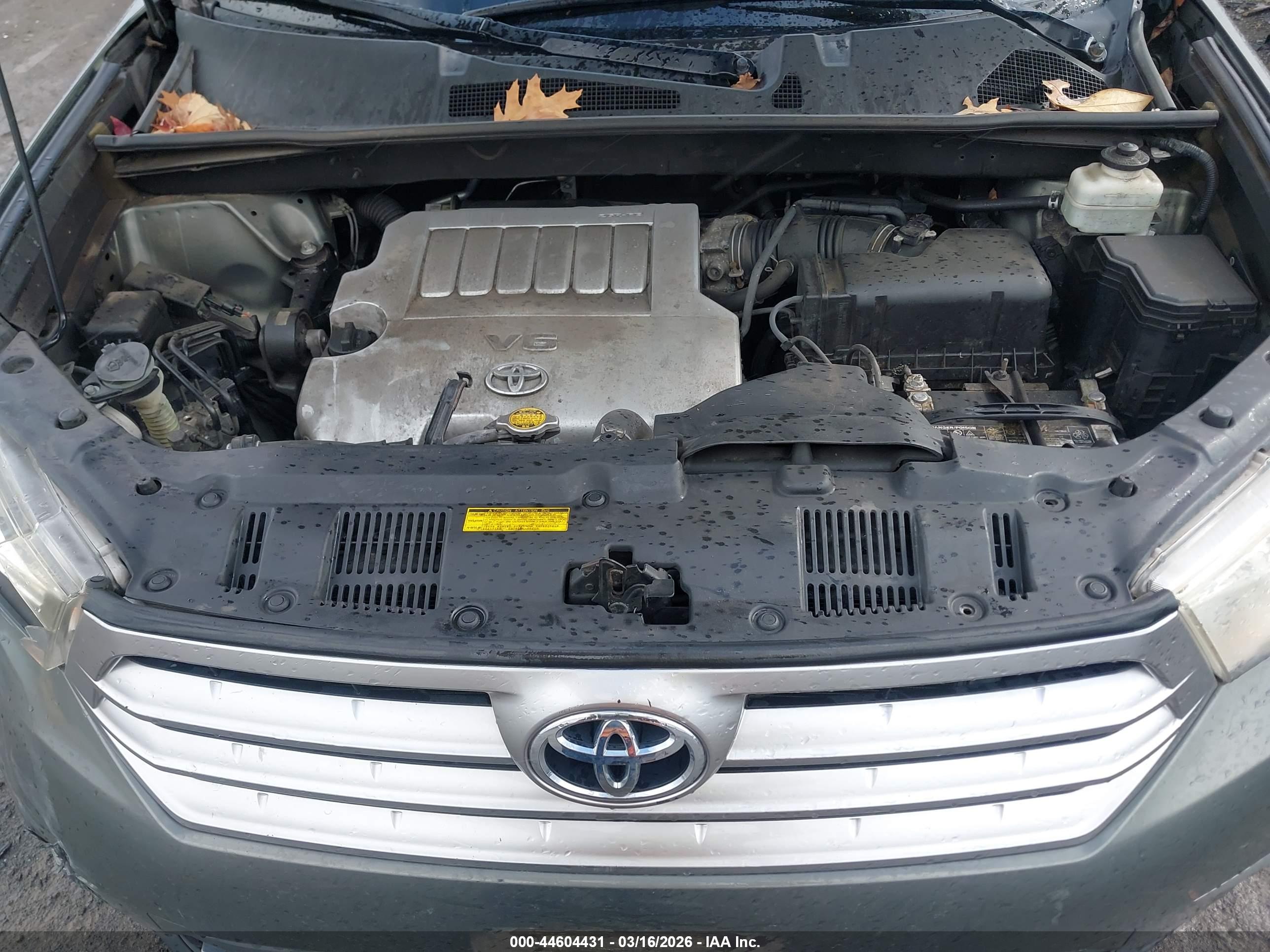 TOYOTA HIGHLANDER image 10