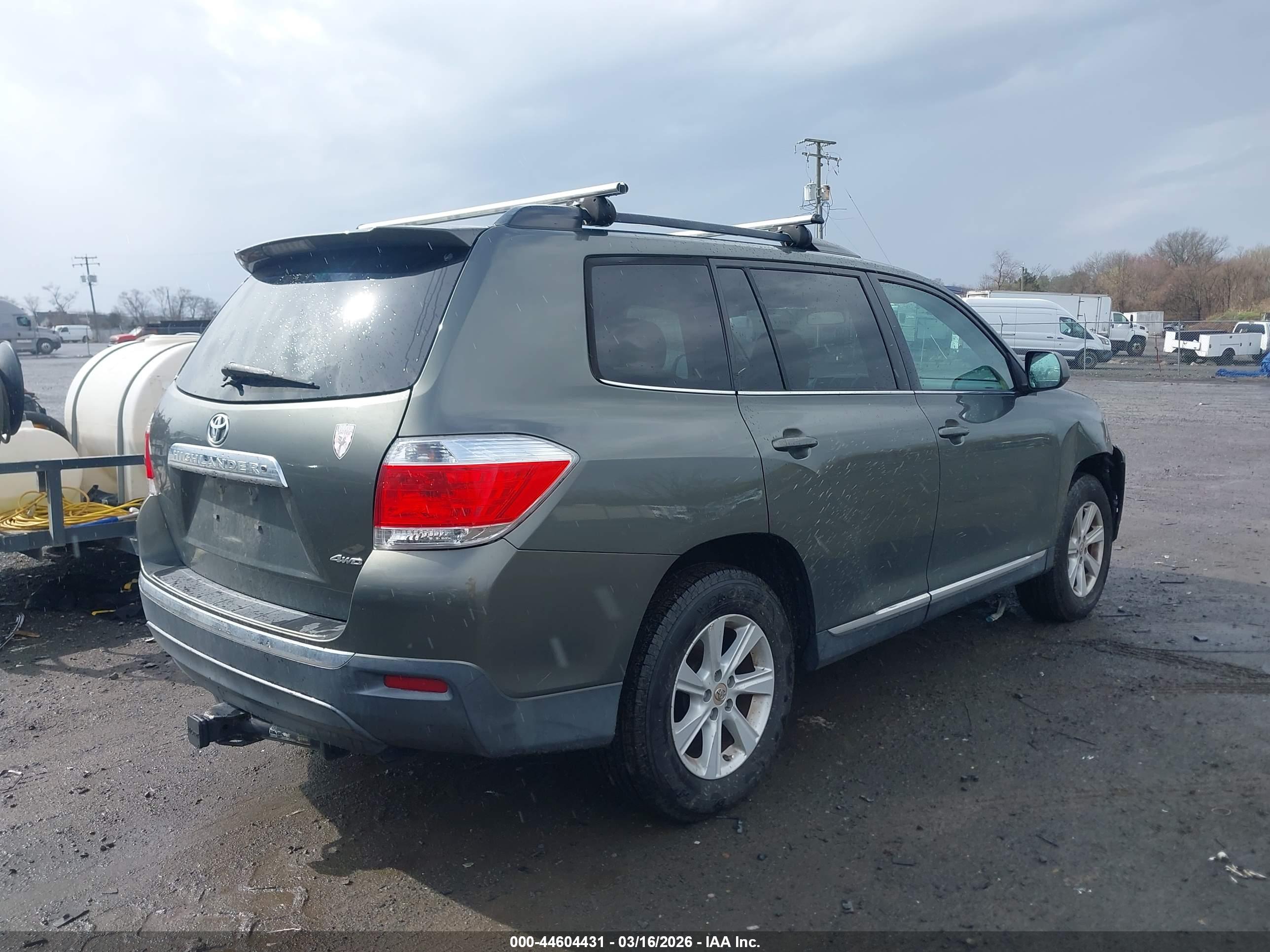 TOYOTA HIGHLANDER image 4
