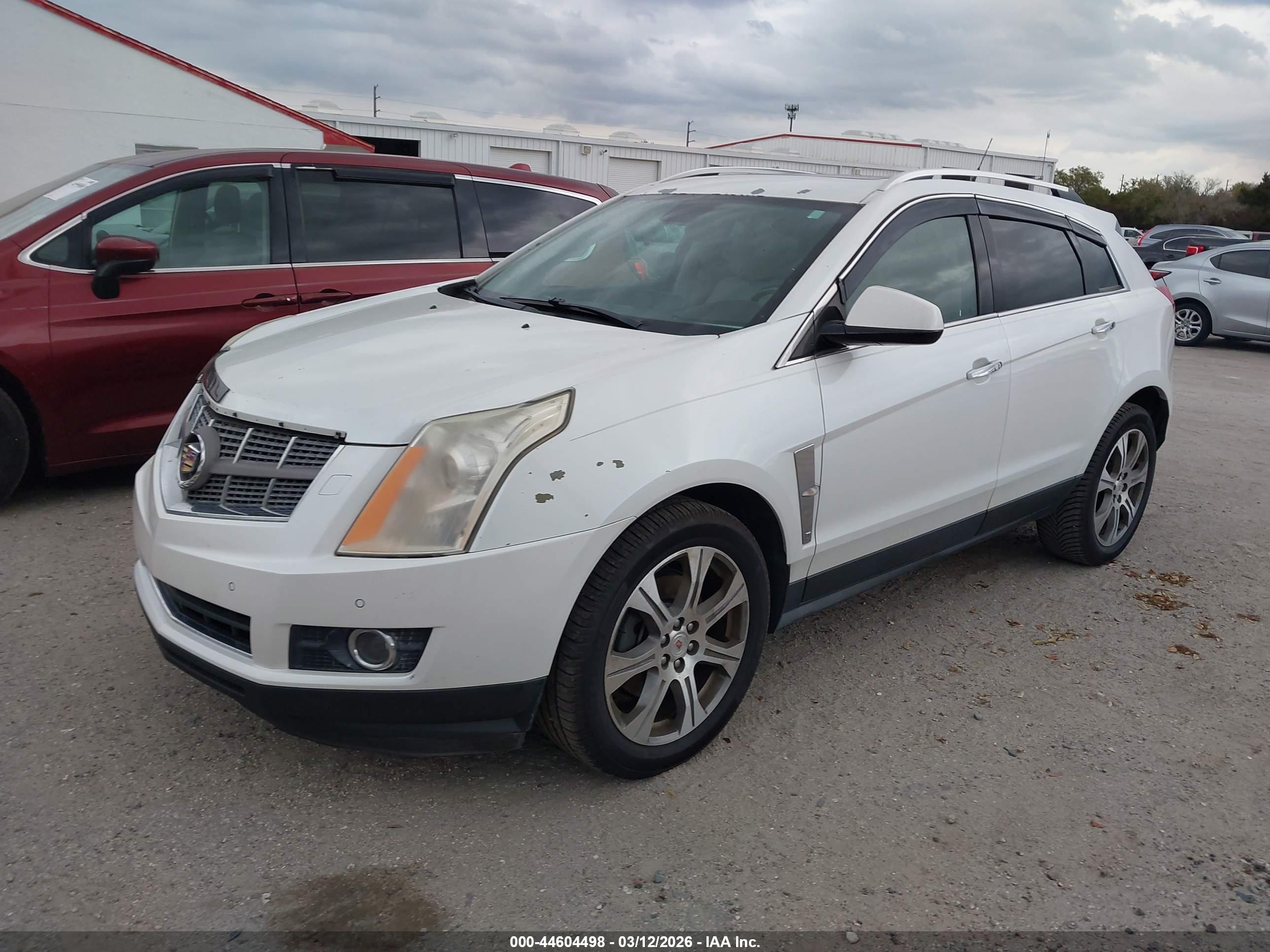 CADILLAC SRX image 6