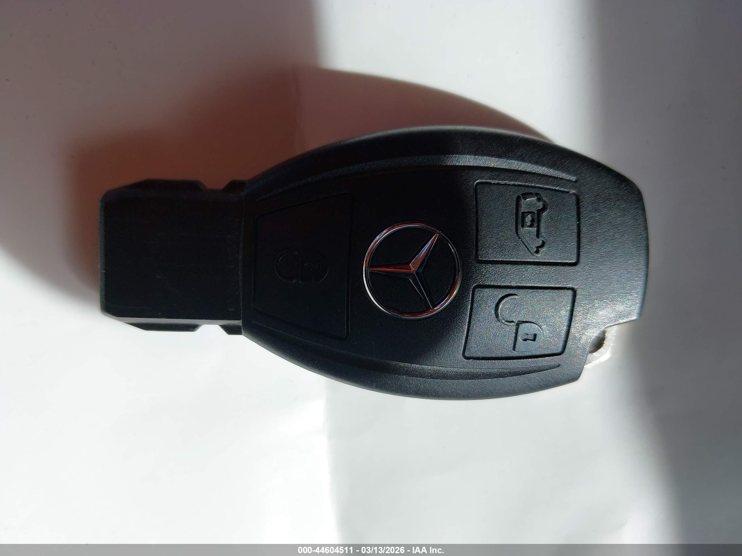 MERCEDES-BENZ METRIS image 11