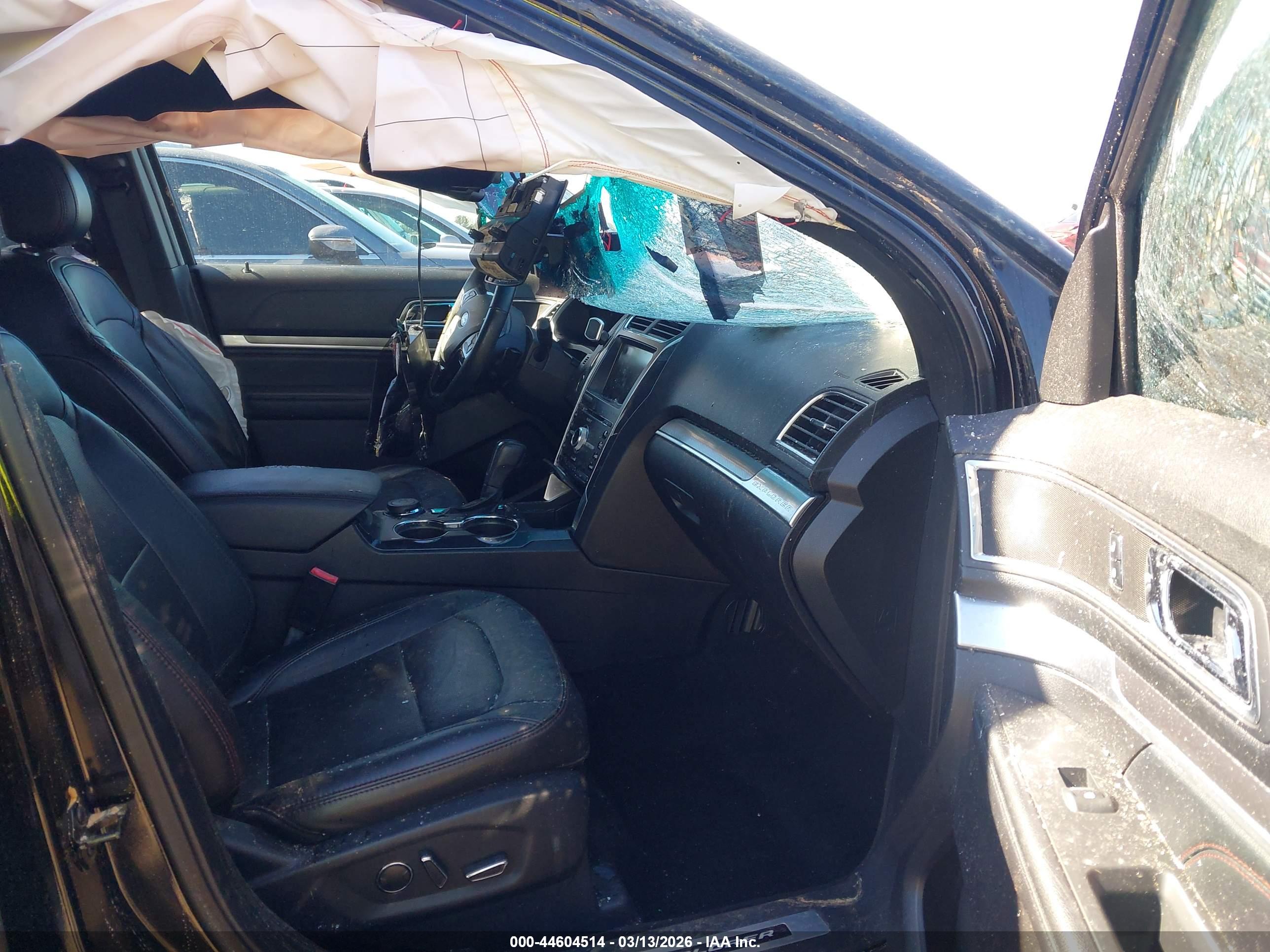 FORD EXPLORER image 5