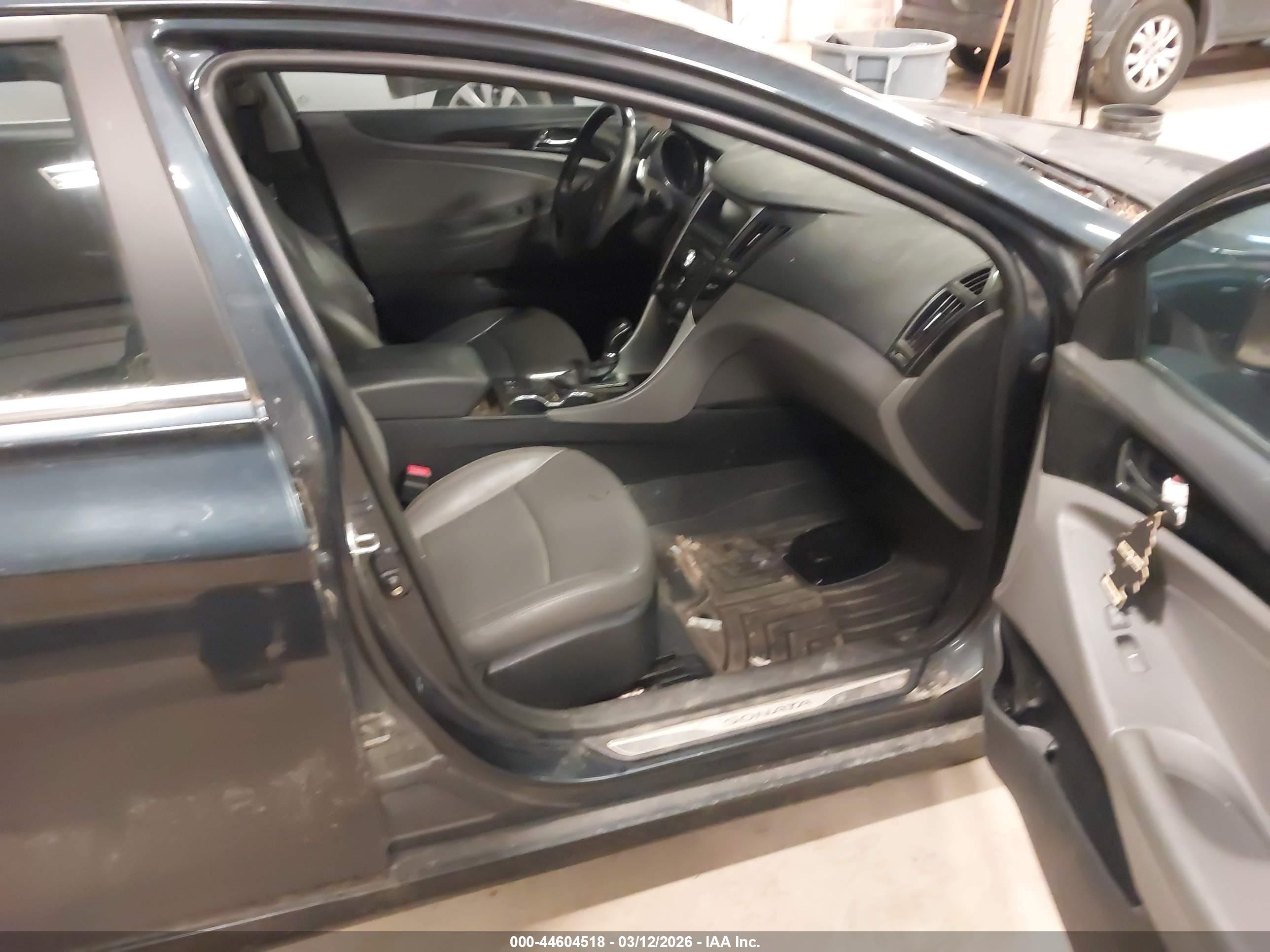 HYUNDAI SONATA image 5