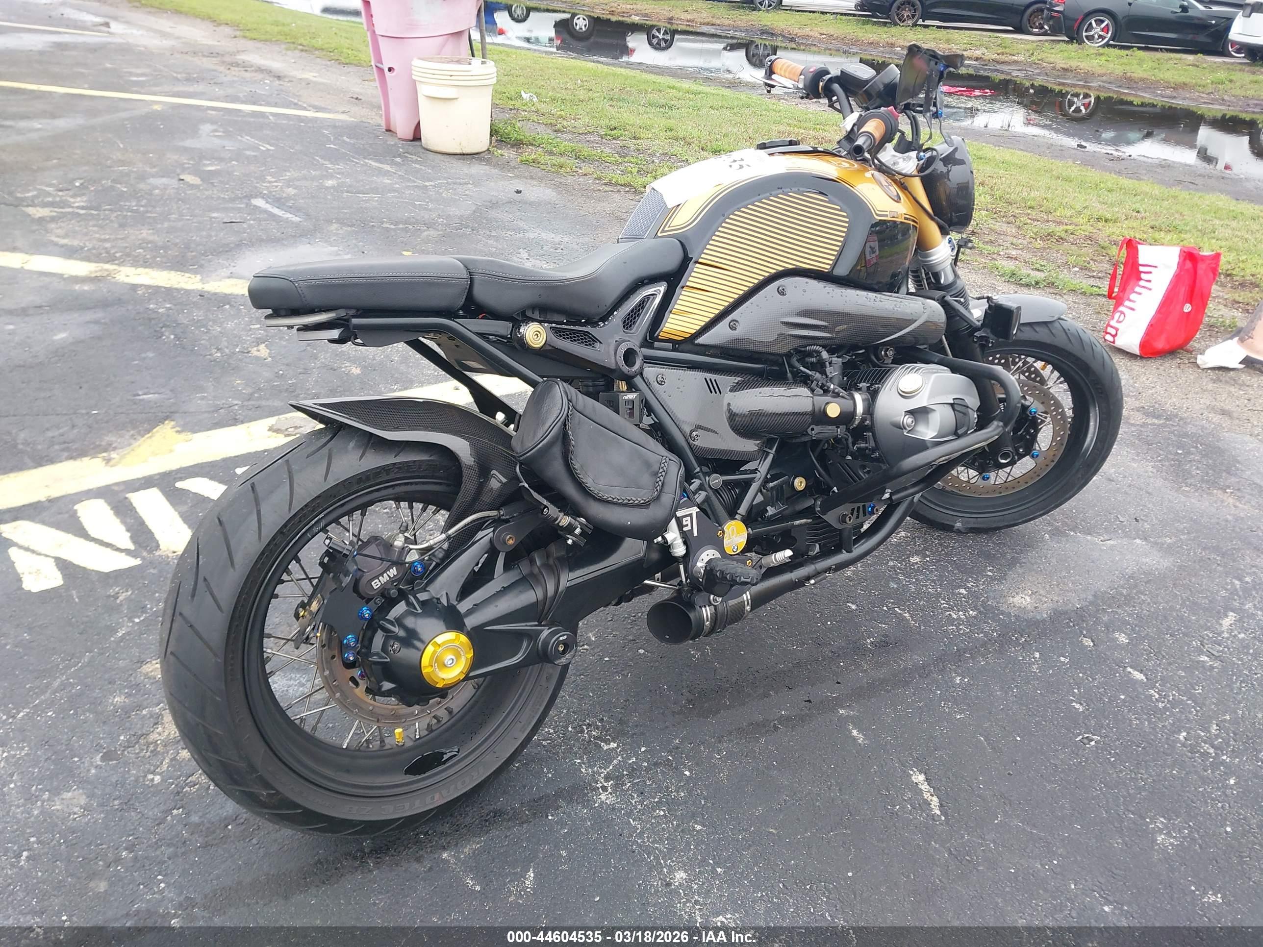 BMW R image 4