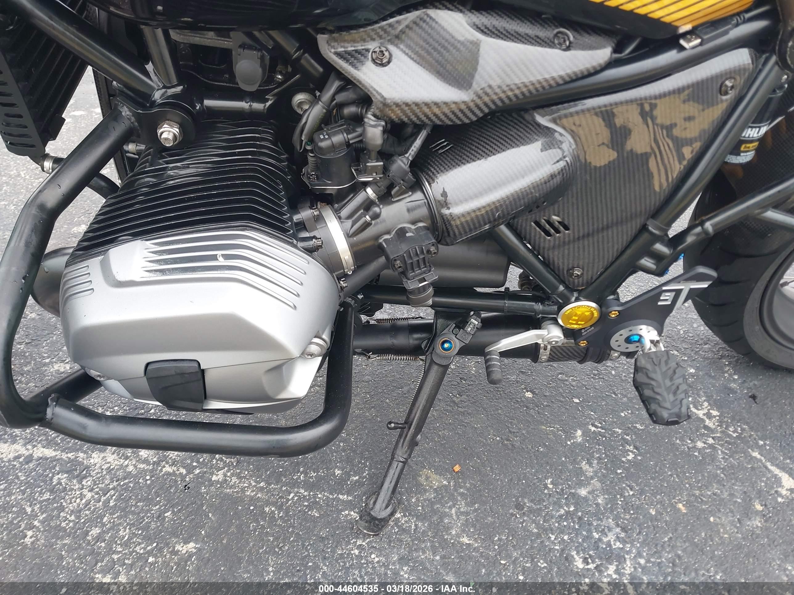 BMW R image 9