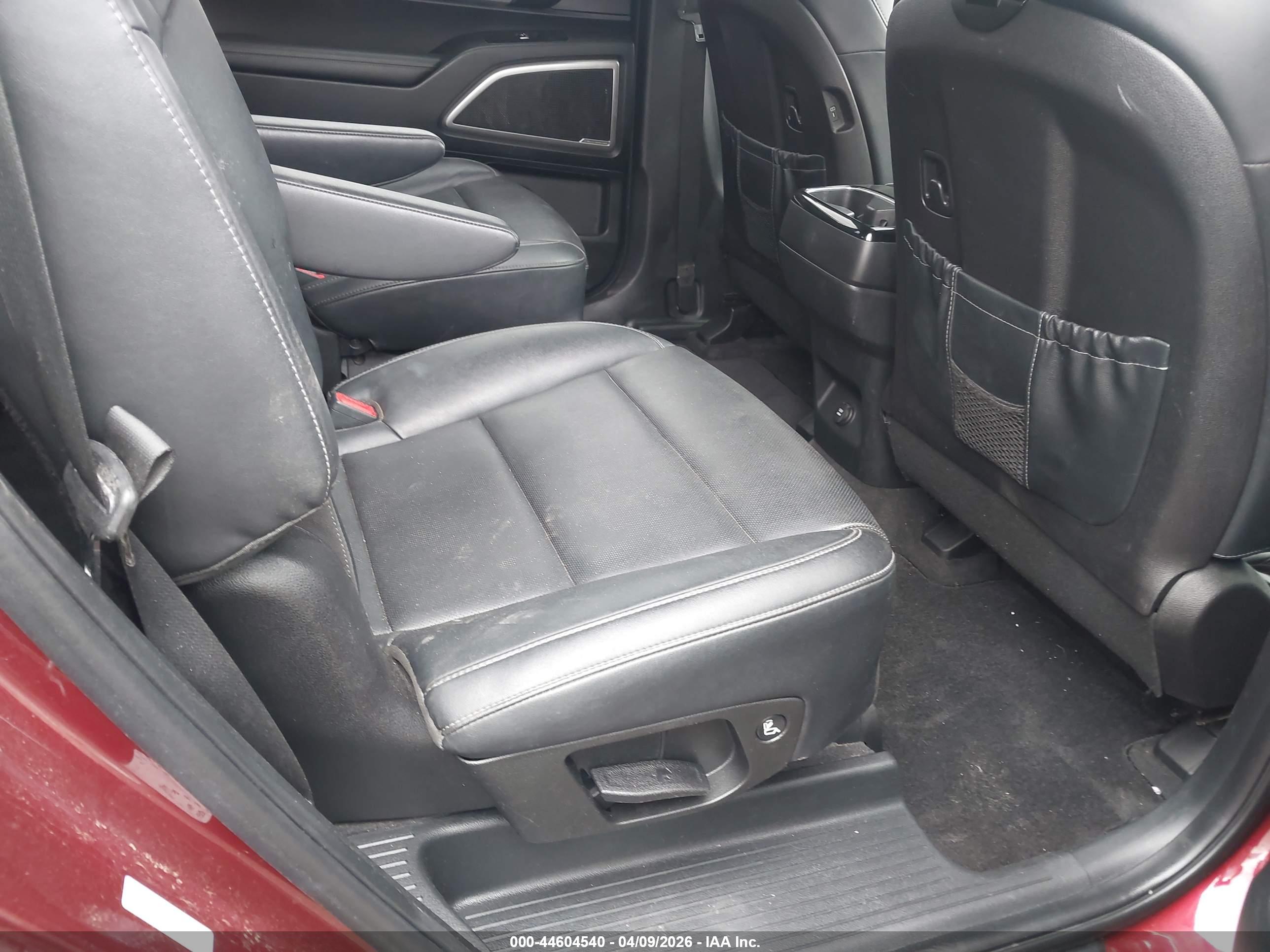 KIA TELLURIDE image 8