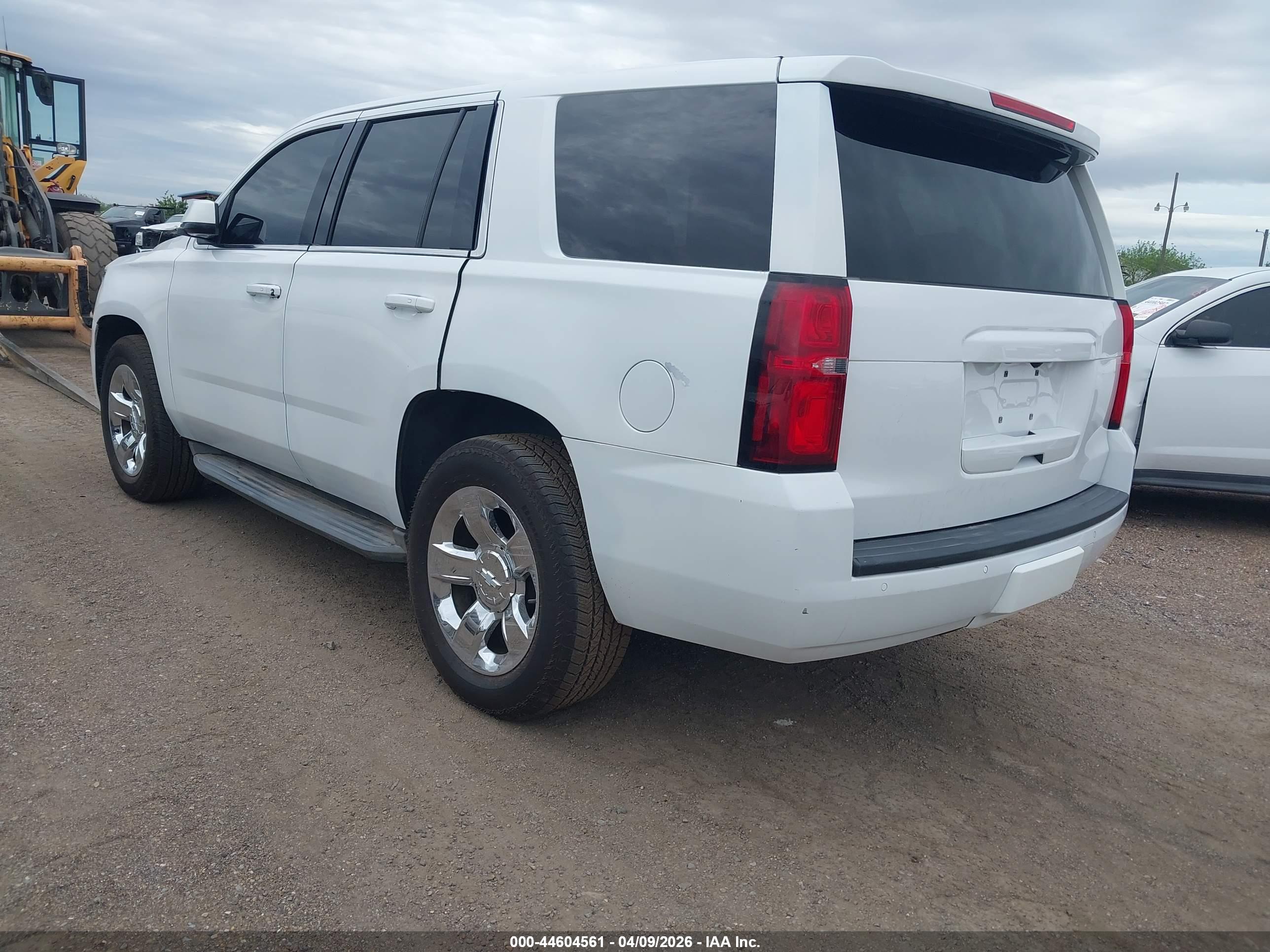 CHEVROLET TAHOE image 3