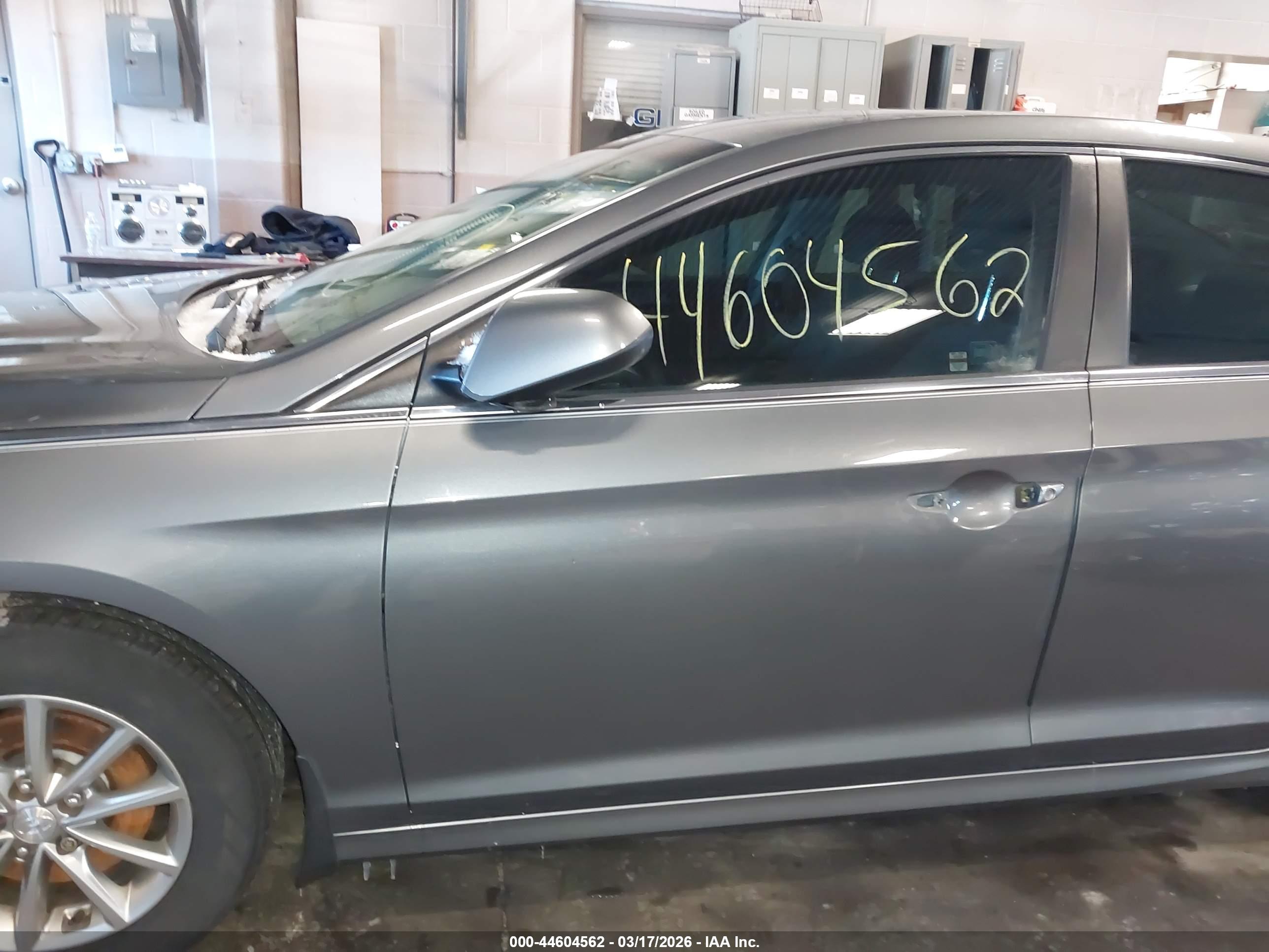 HYUNDAI SONATA image 6