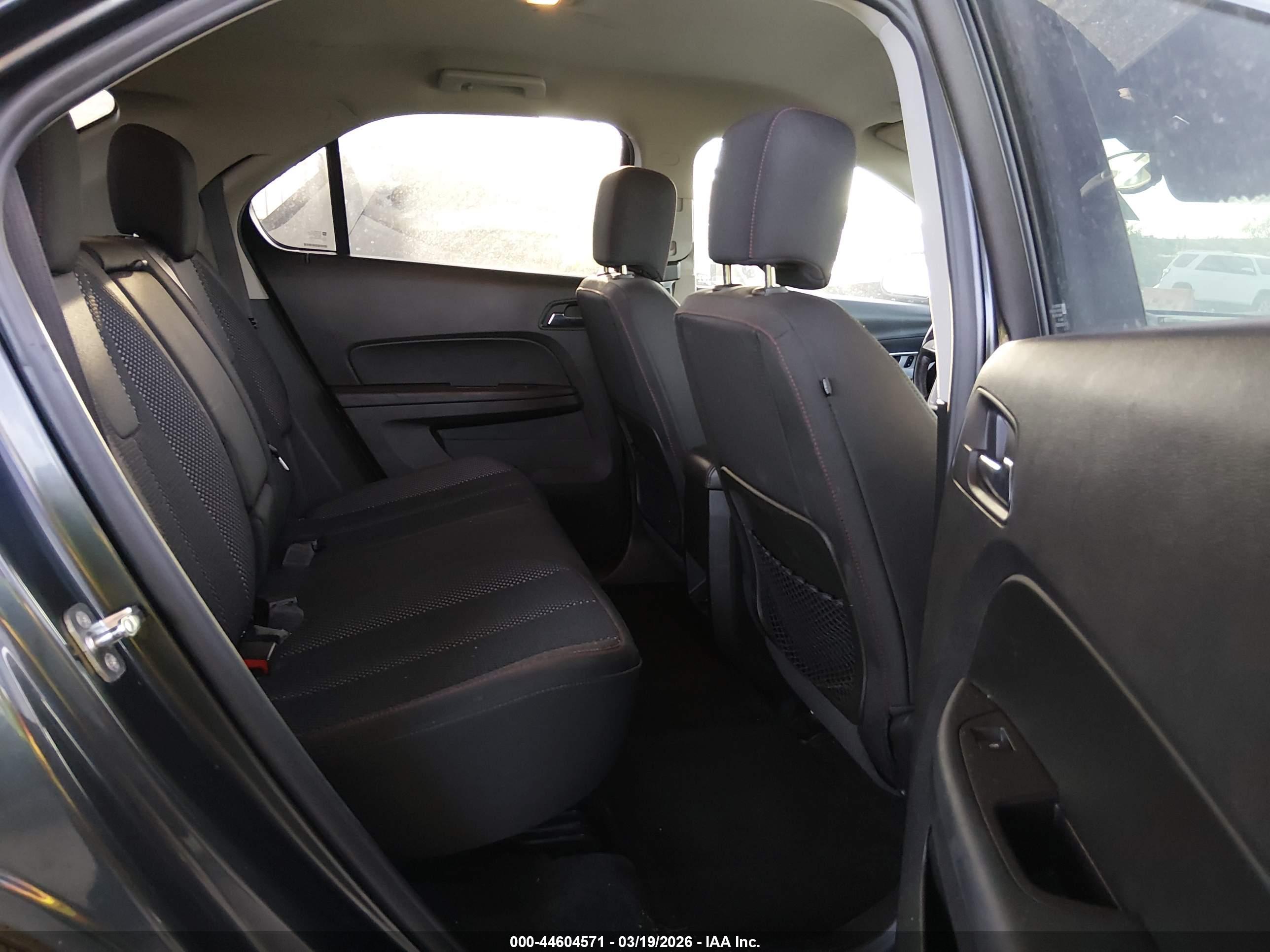 CHEVROLET EQUINOX image 8