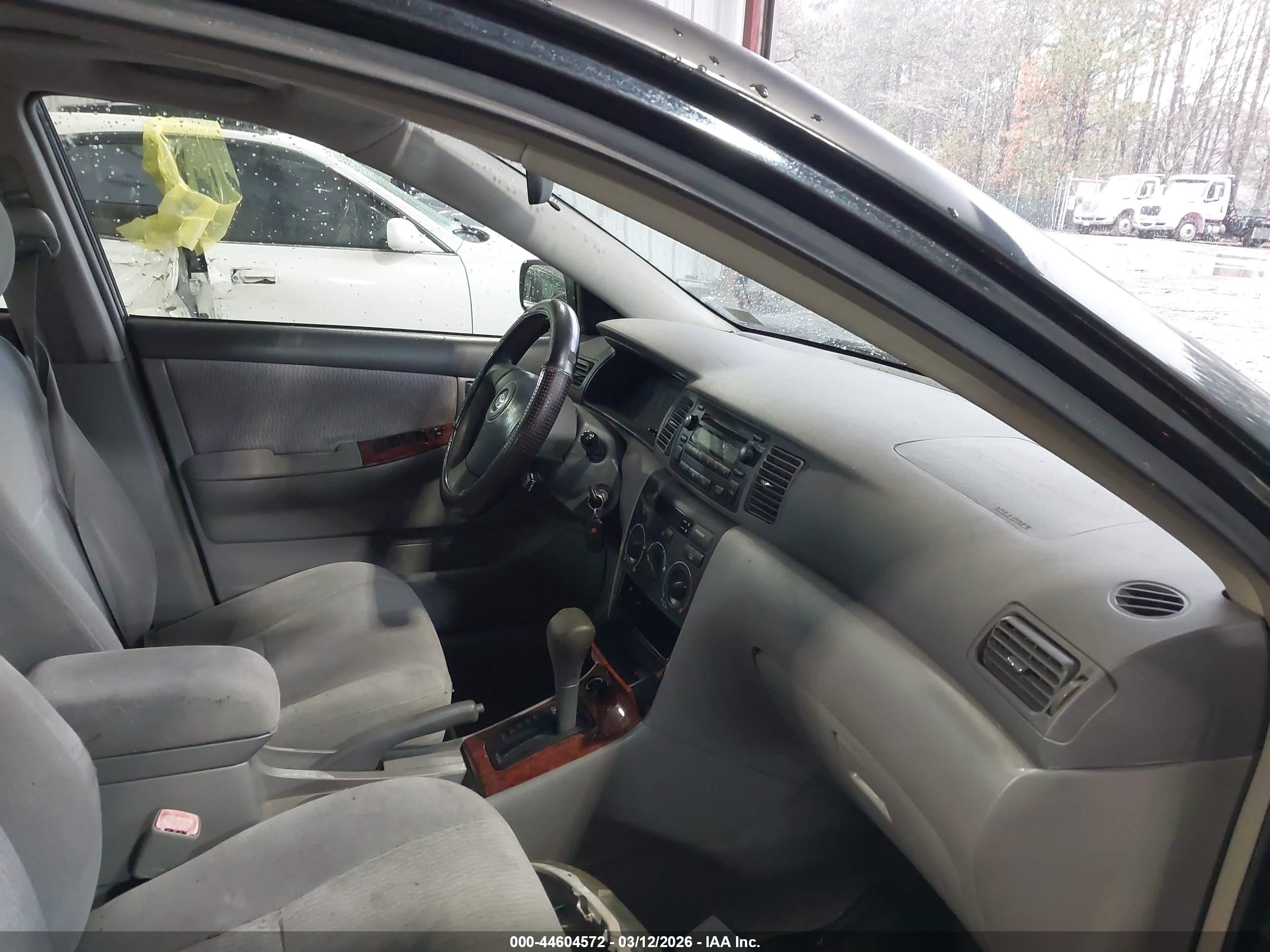 TOYOTA COROLLA image 5