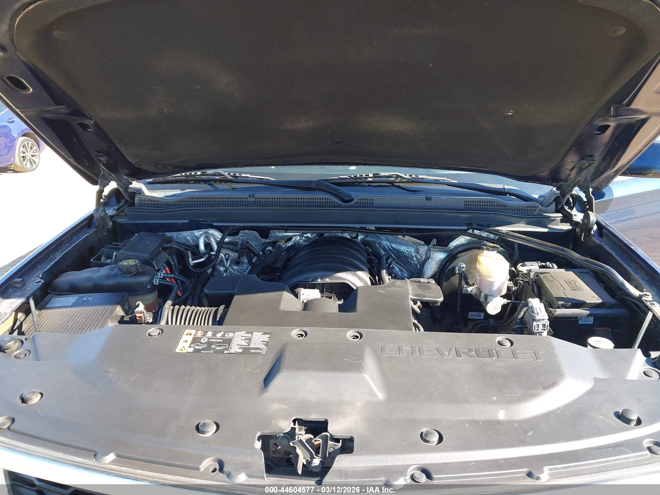 CHEVROLET TAHOE image 10
