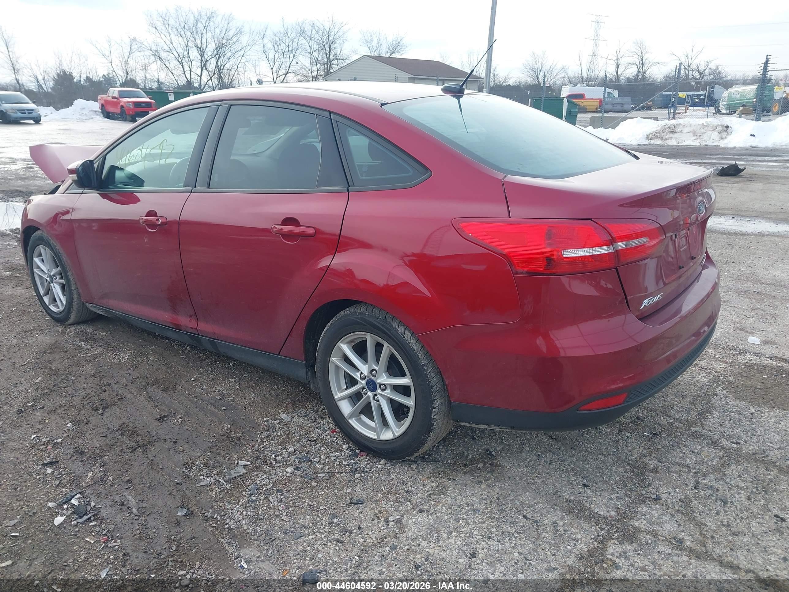 FORD FOCUS image 3