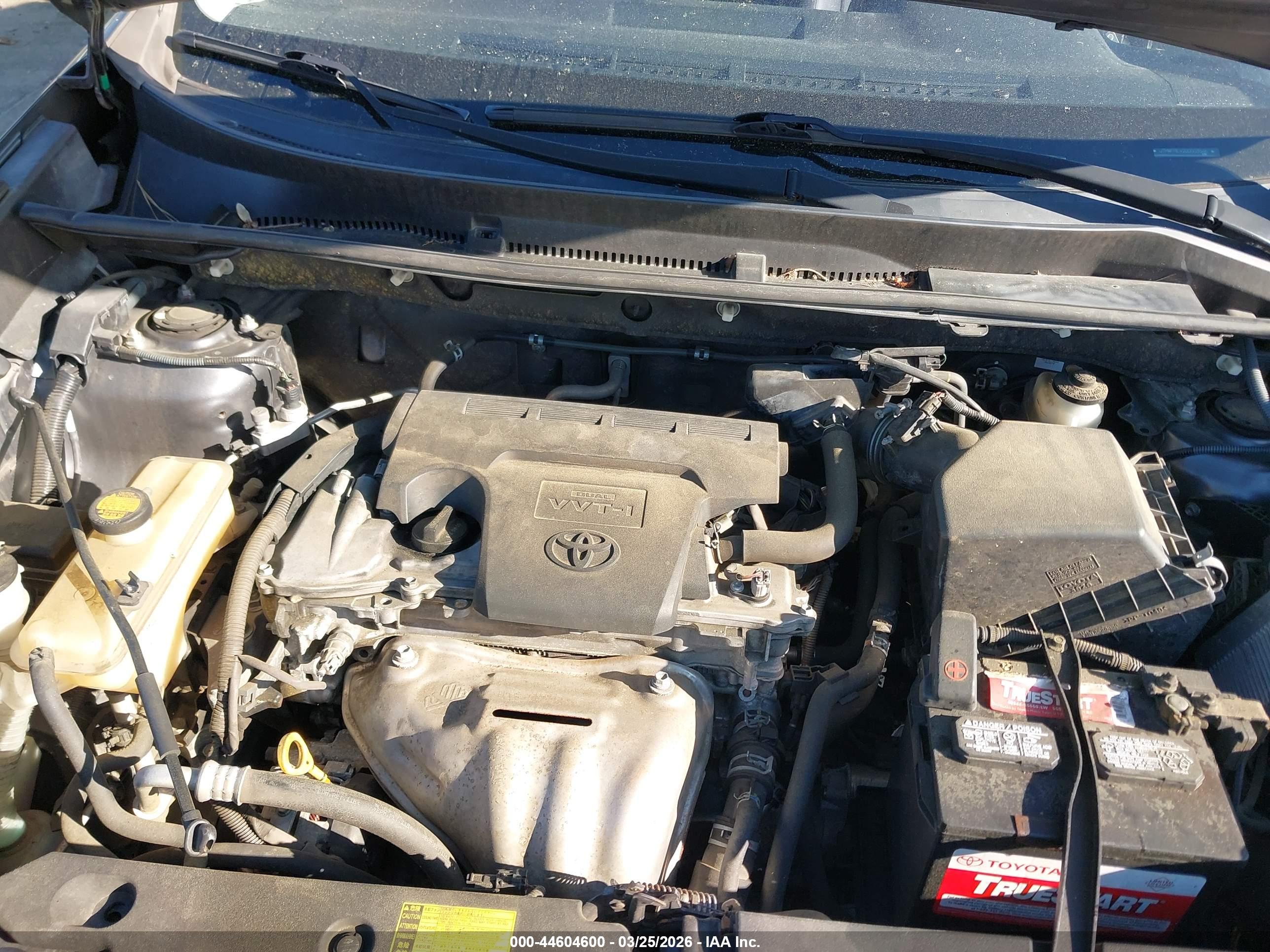 TOYOTA RAV4 image 10