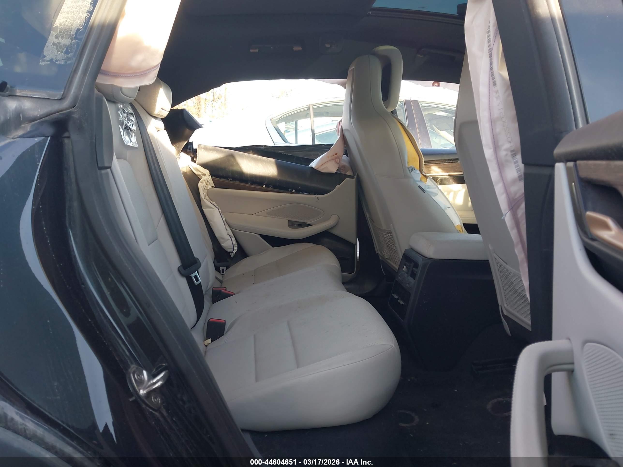 PORSCHE MACAN image 8