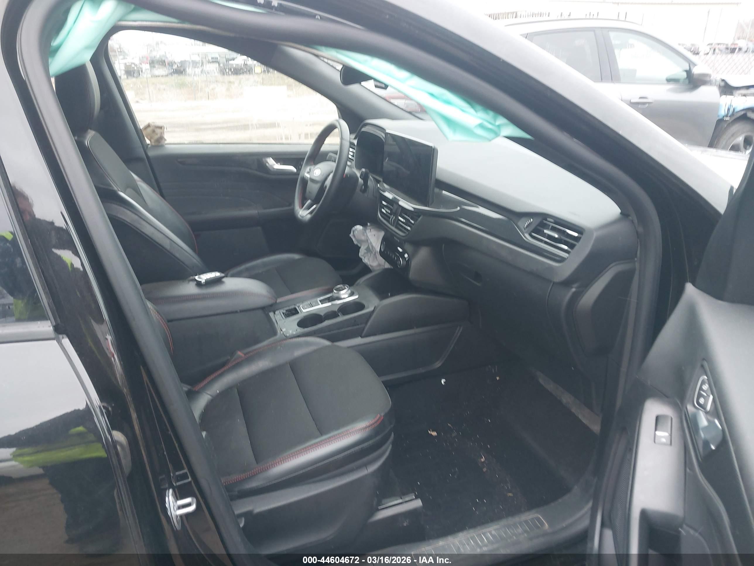FORD ESCAPE image 5