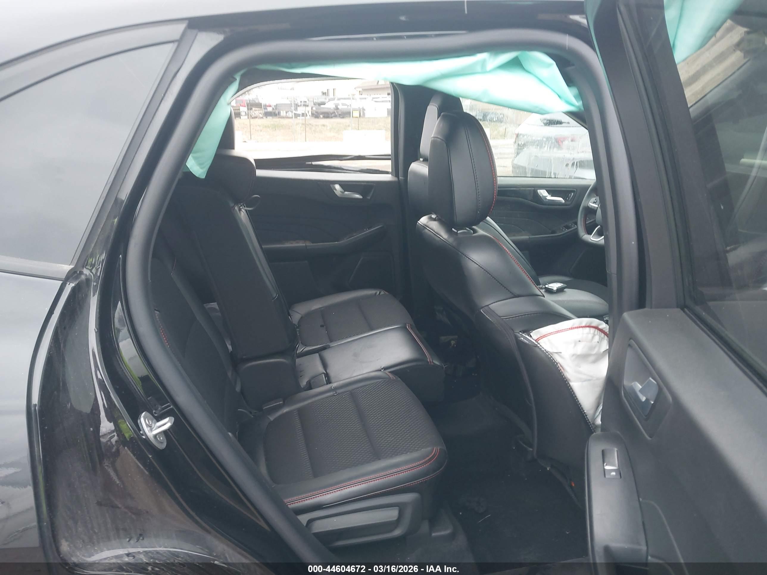 FORD ESCAPE image 8
