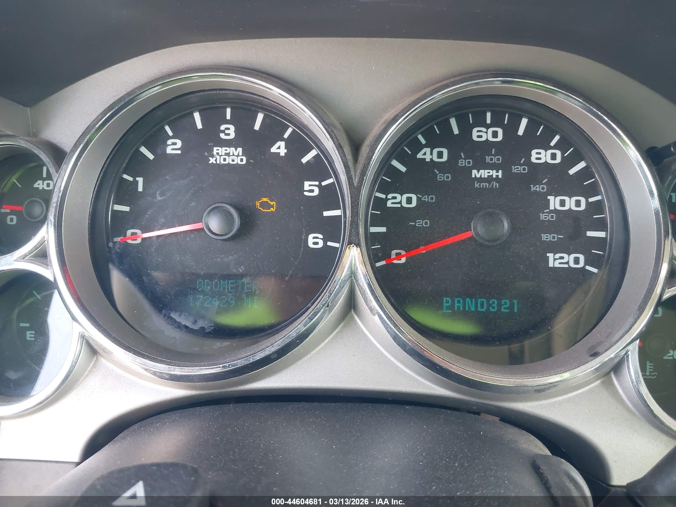 CHEVROLET SILVERADO image 7