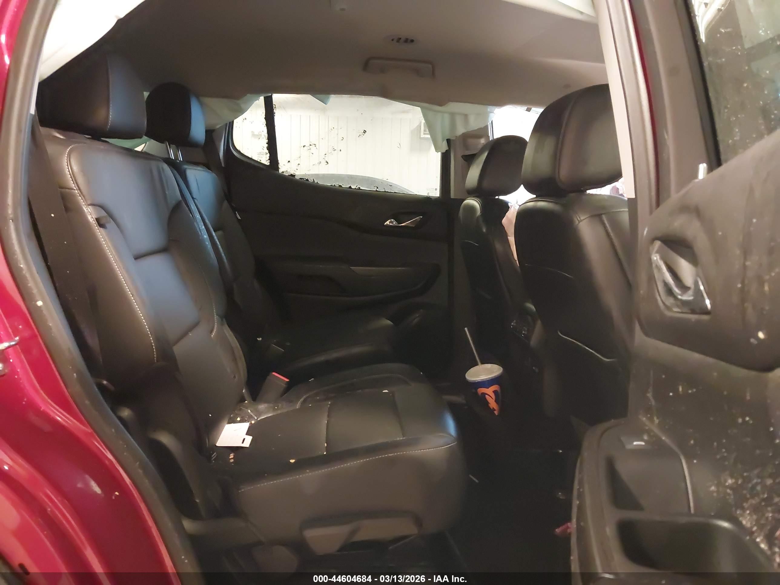 GMC ACADIA image 8