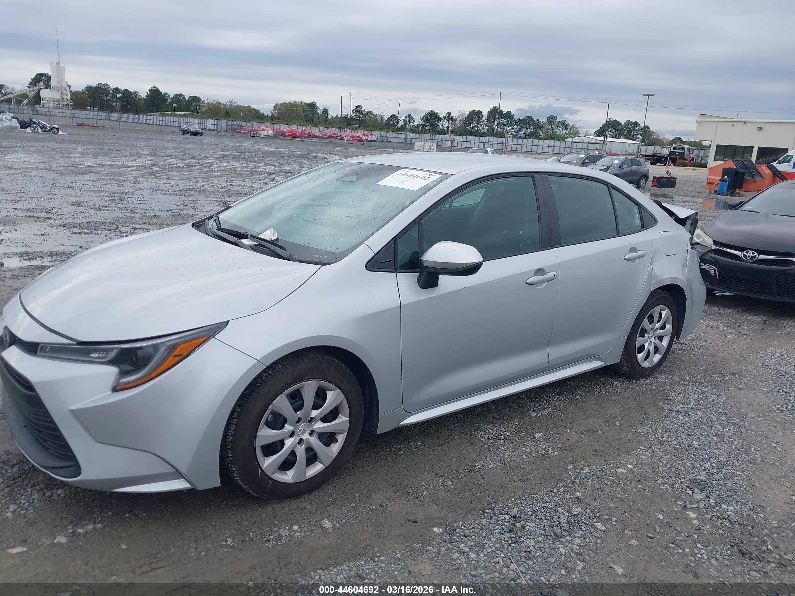 TOYOTA COROLLA image 2
