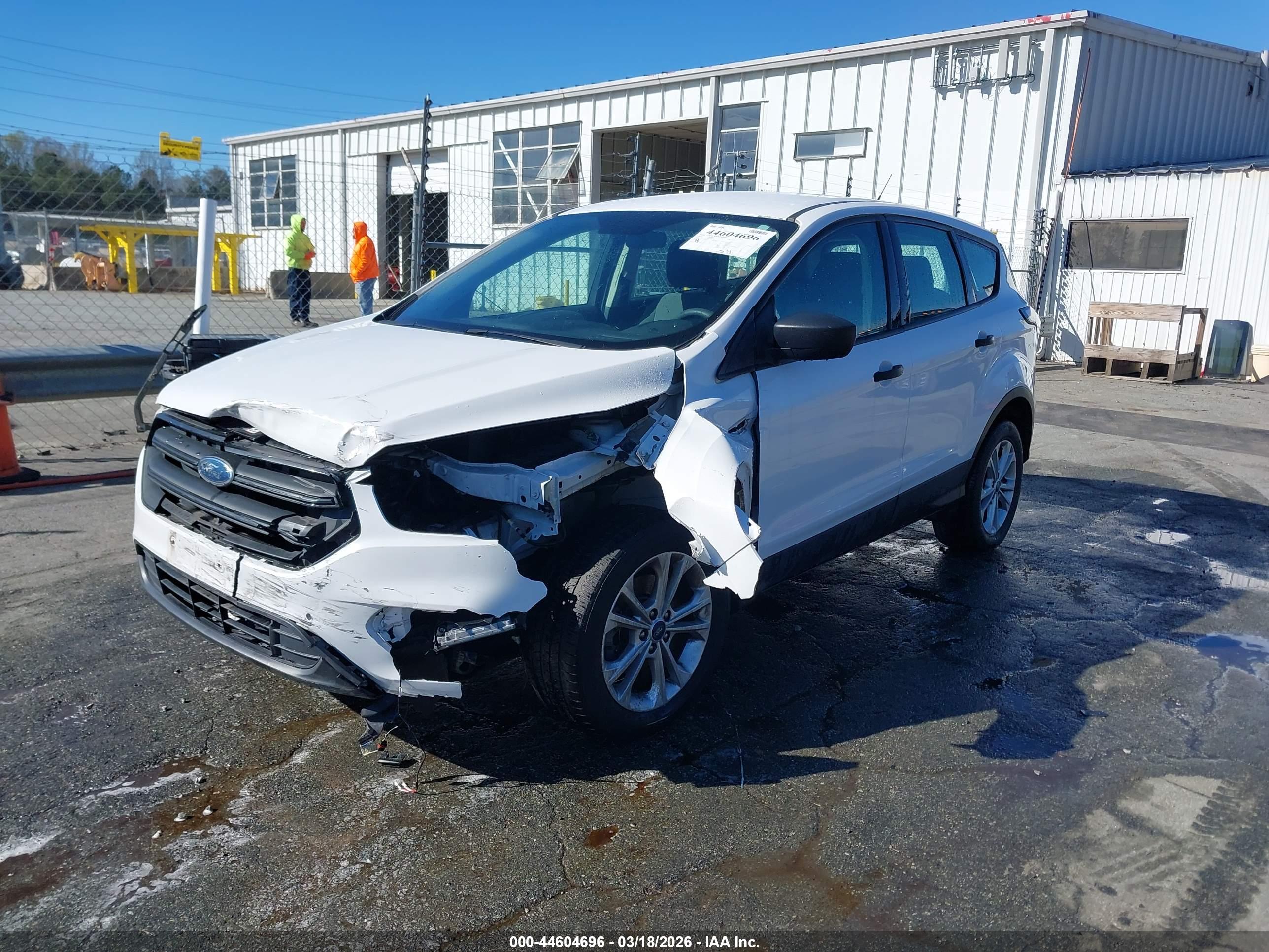 FORD ESCAPE image 2