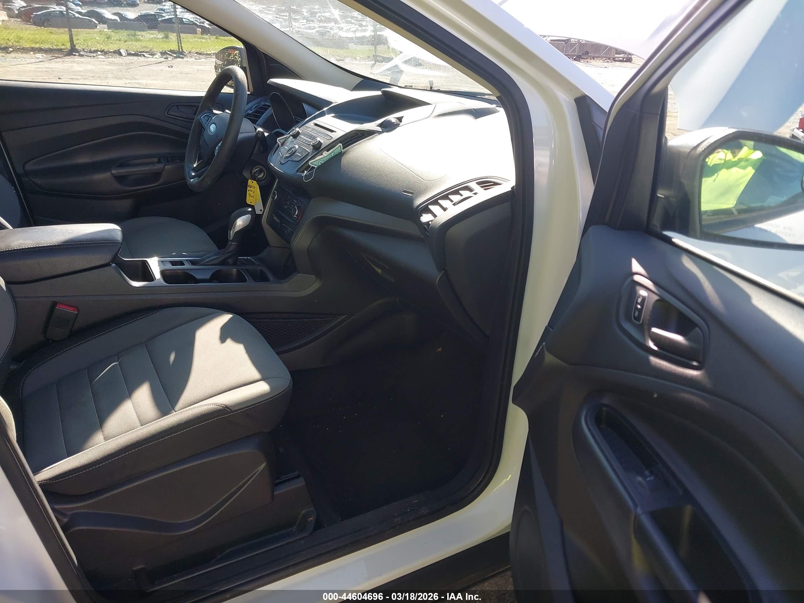 FORD ESCAPE image 5