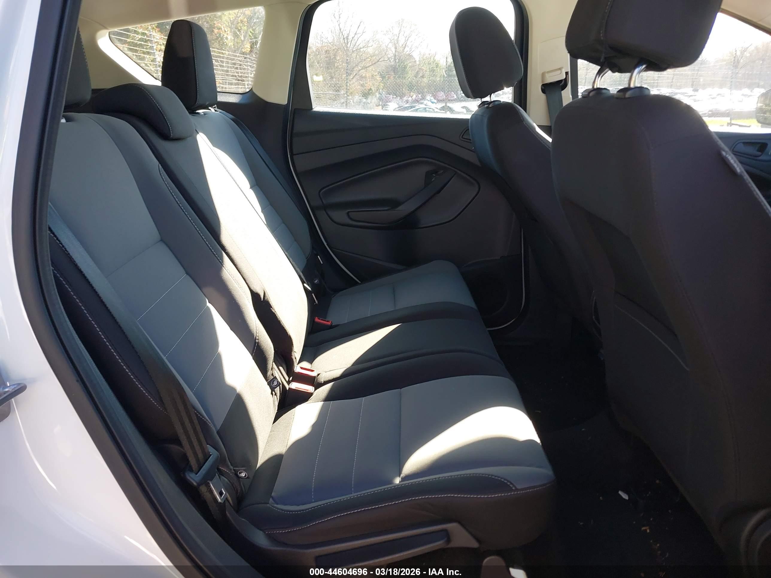 FORD ESCAPE image 8