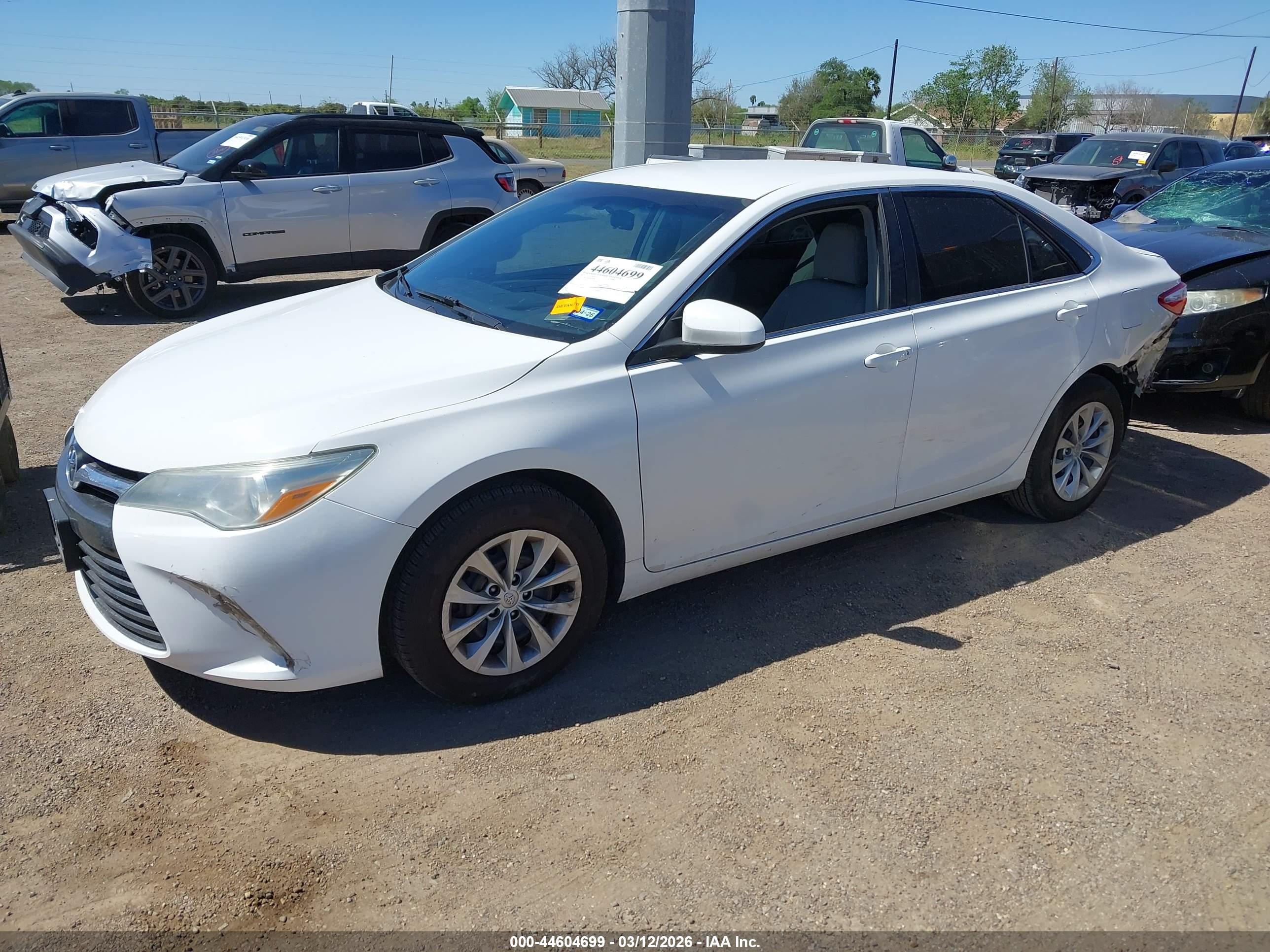 TOYOTA CAMRY image 2