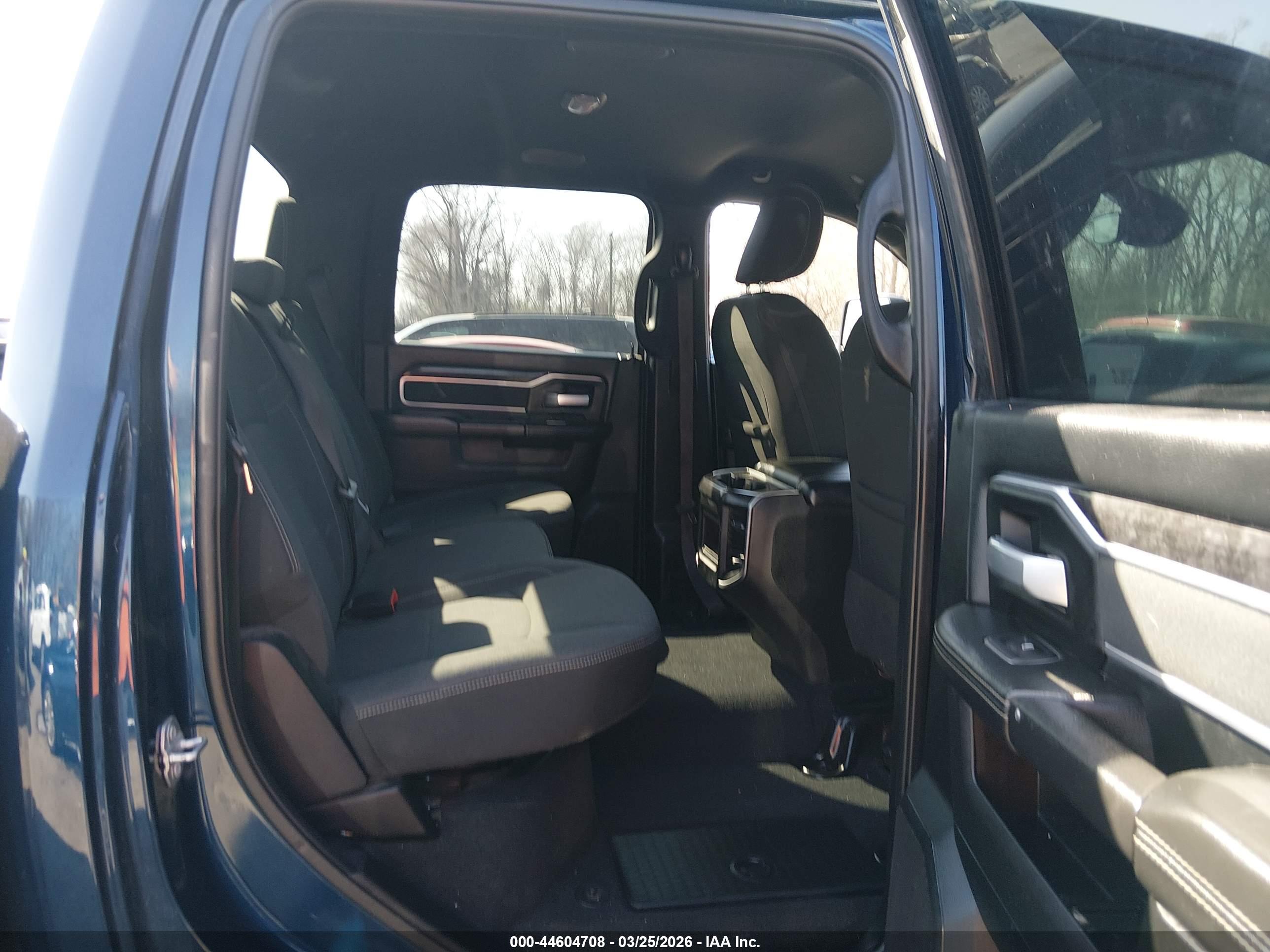 RAM 3500 image 8