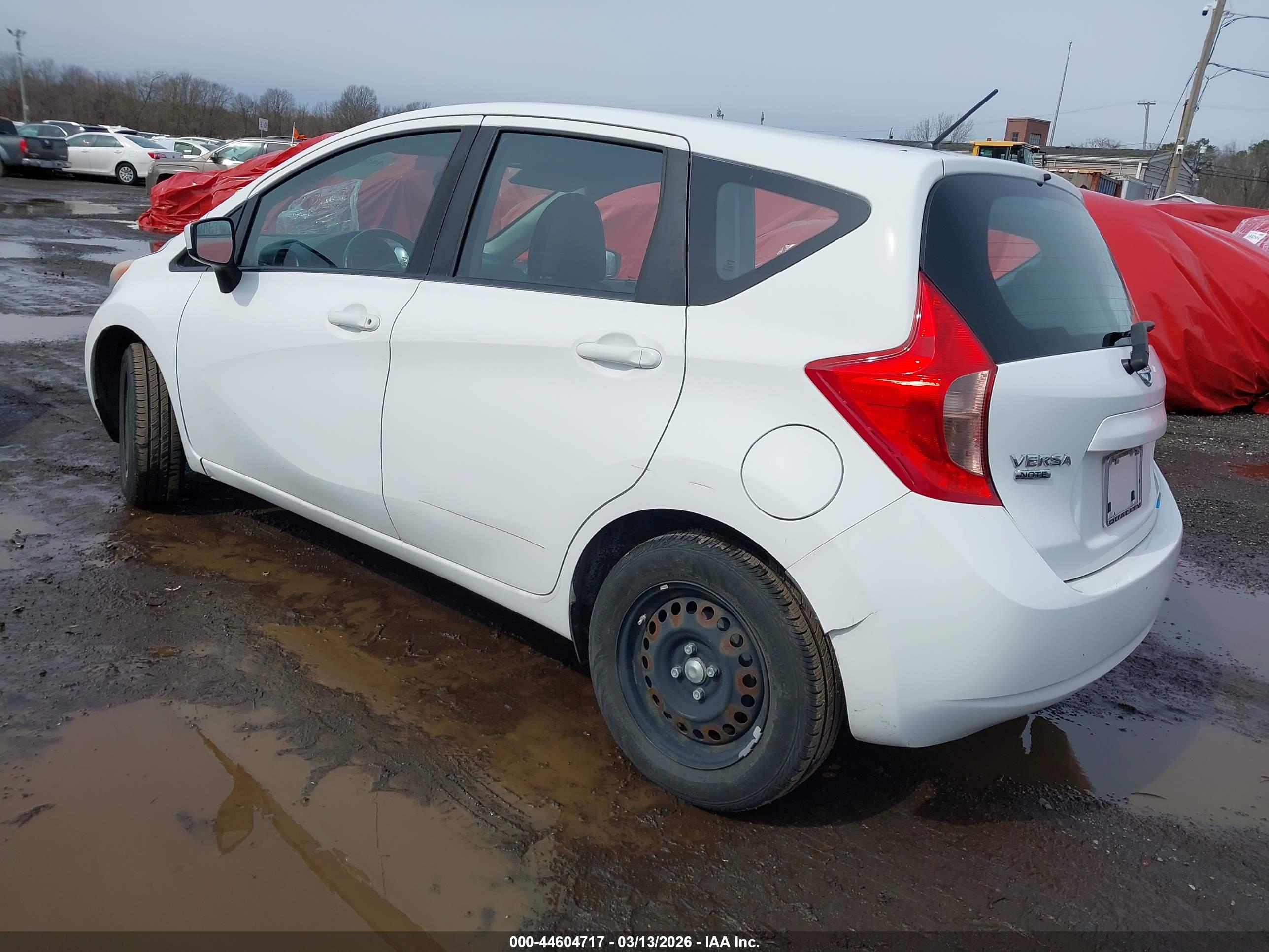 NISSAN VERSA image 3