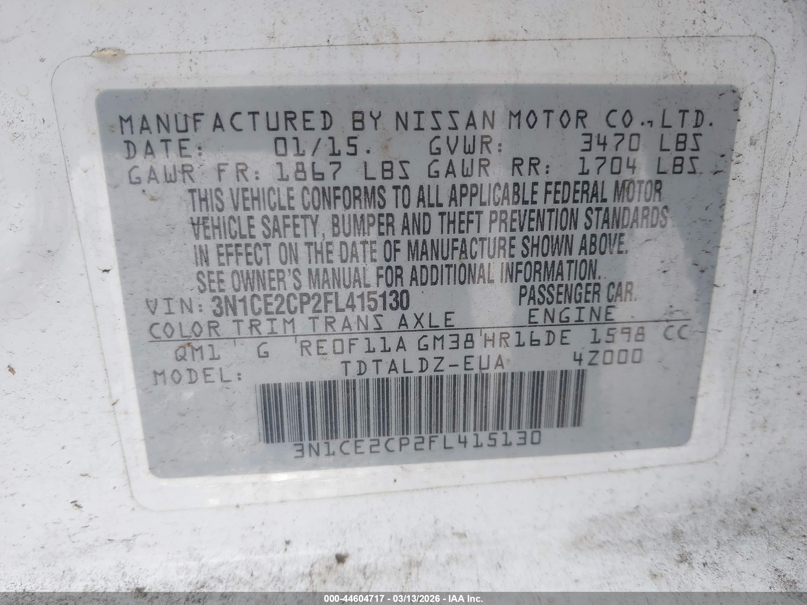 NISSAN VERSA image 9