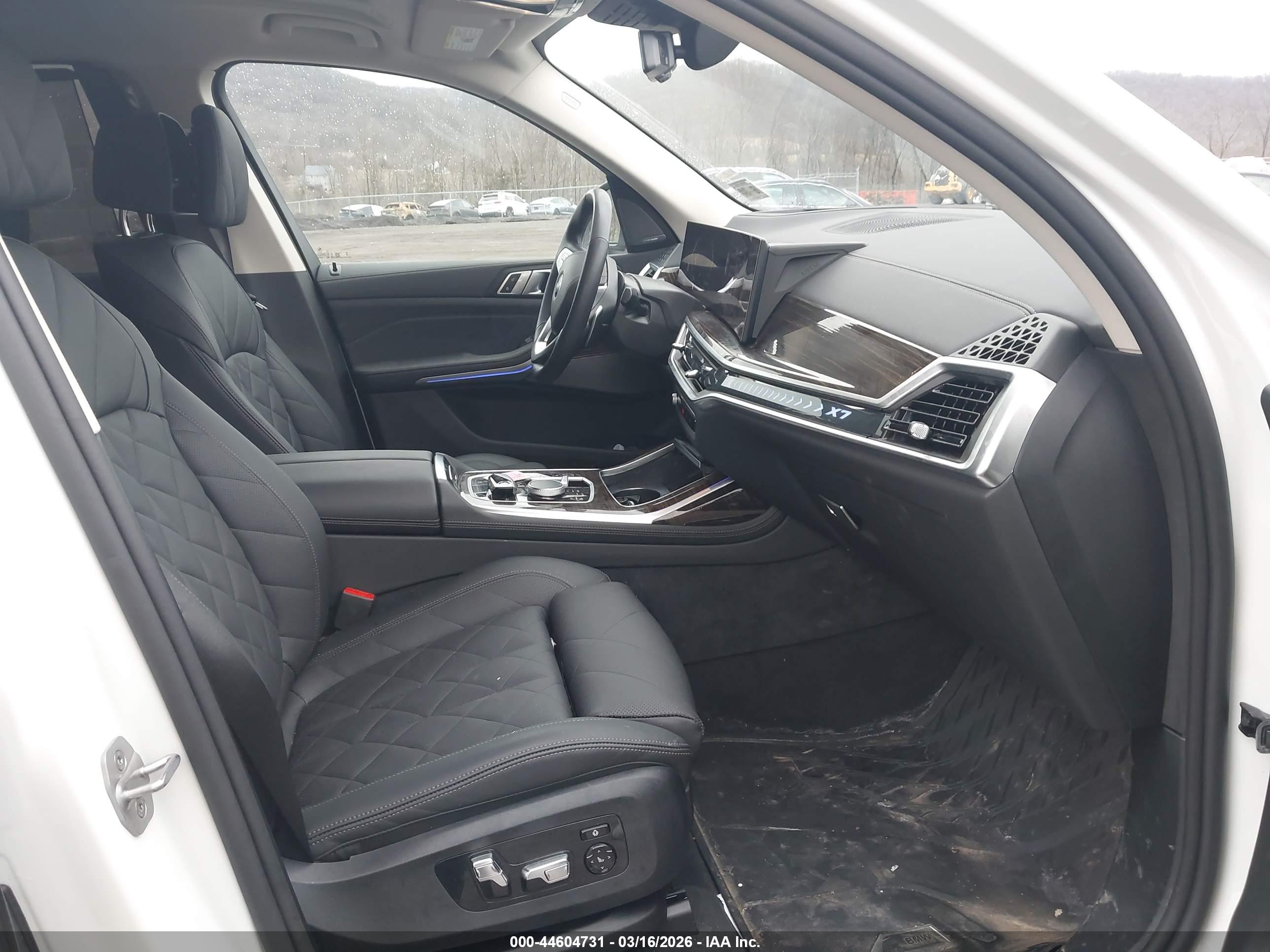 BMW X7 image 5