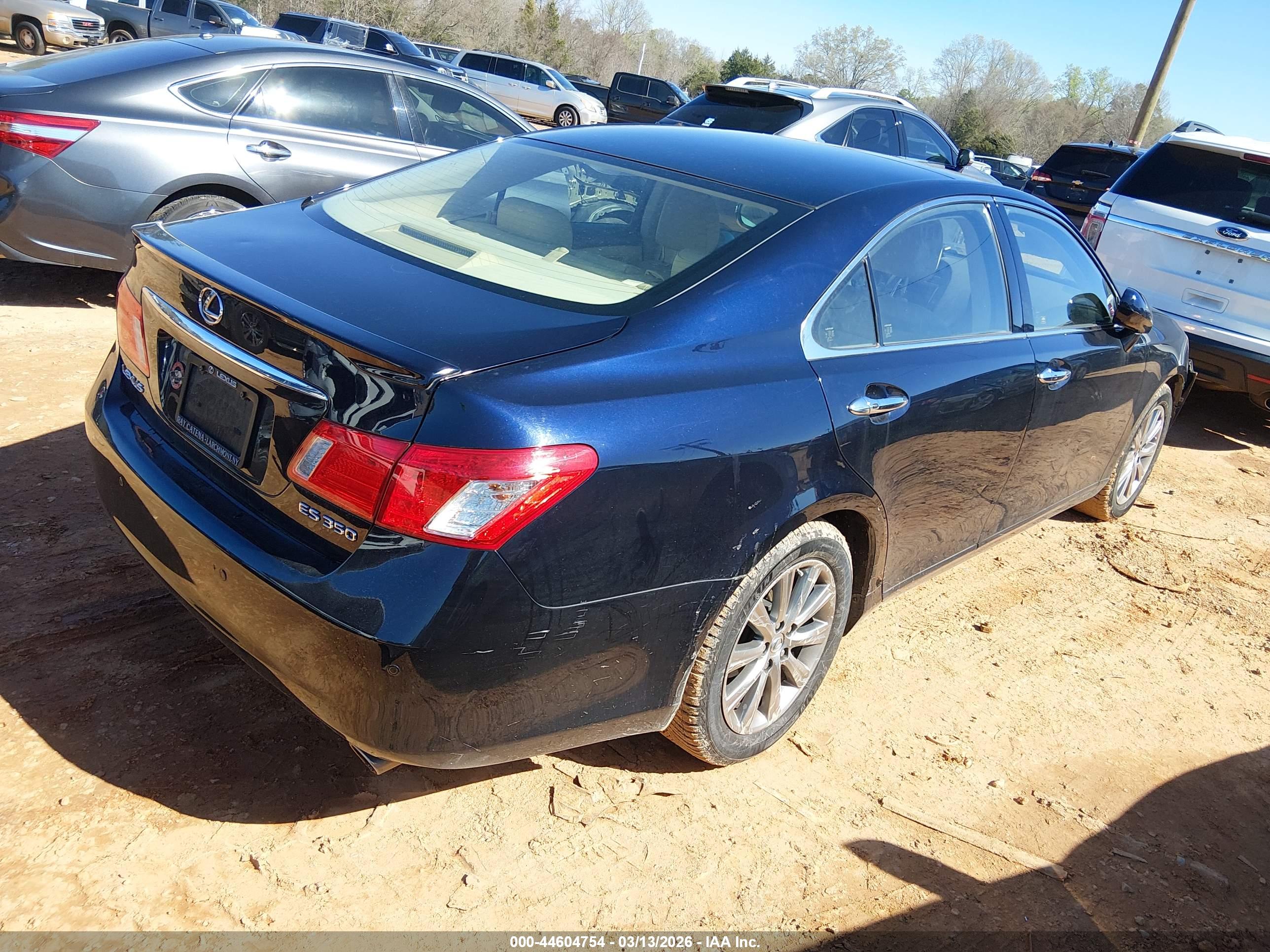 LEXUS ES image 4