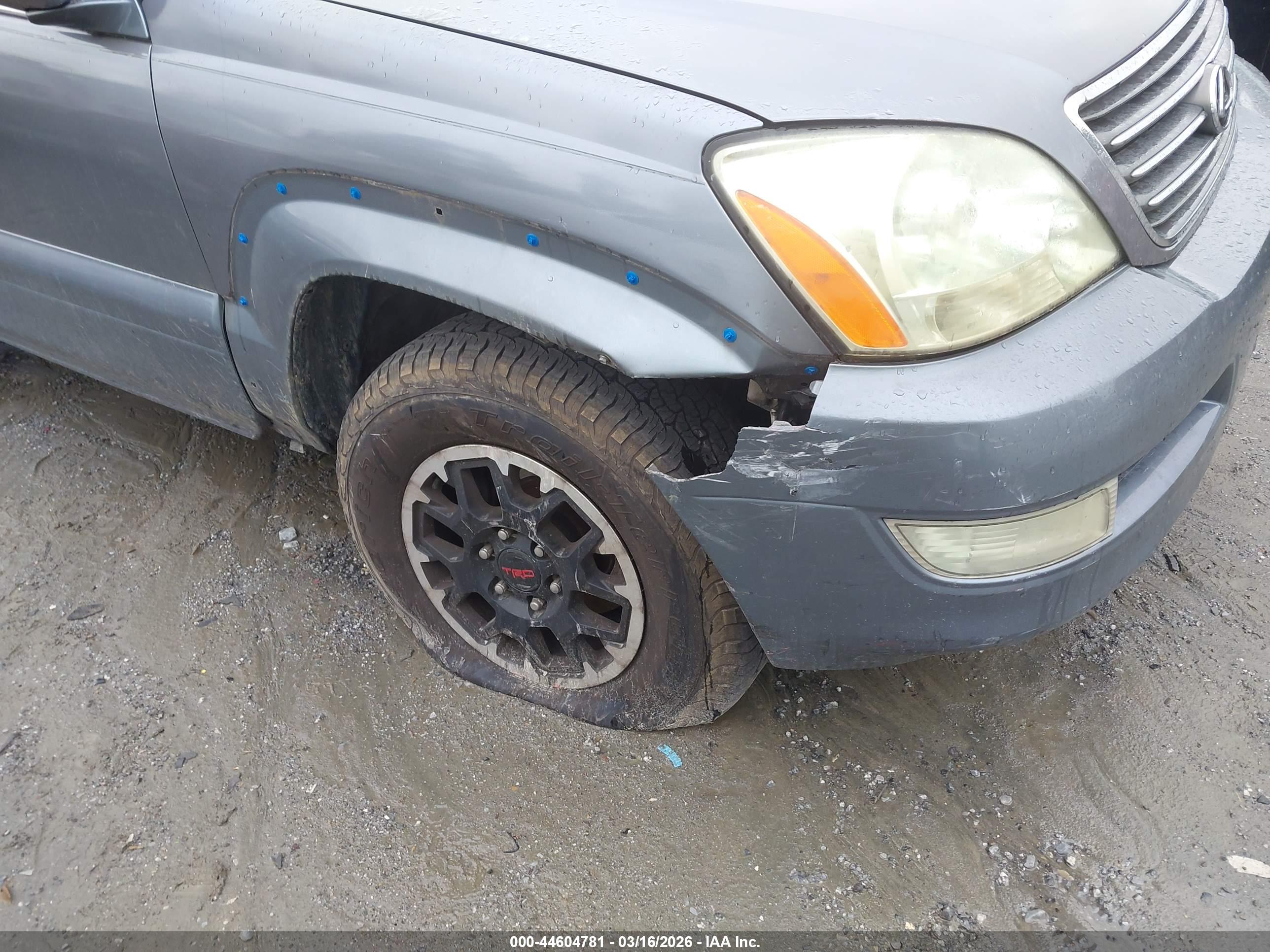 LEXUS GX image 6