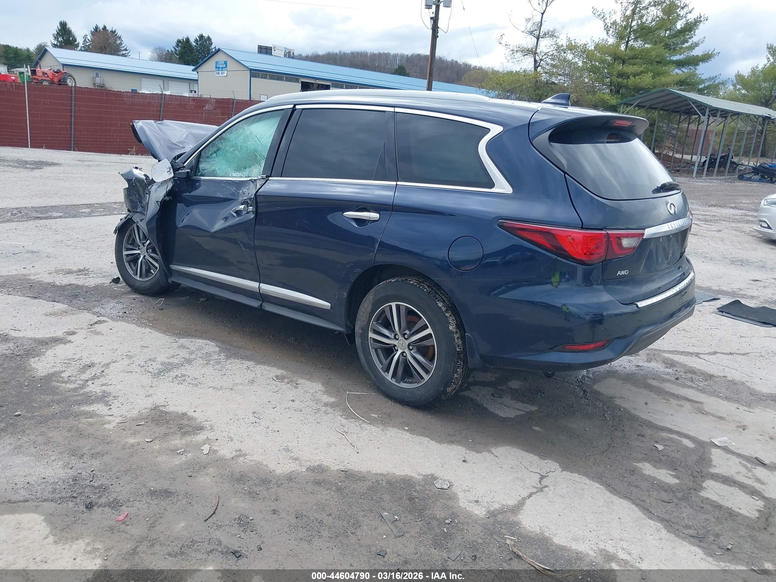 INFINITI QX60 image 3