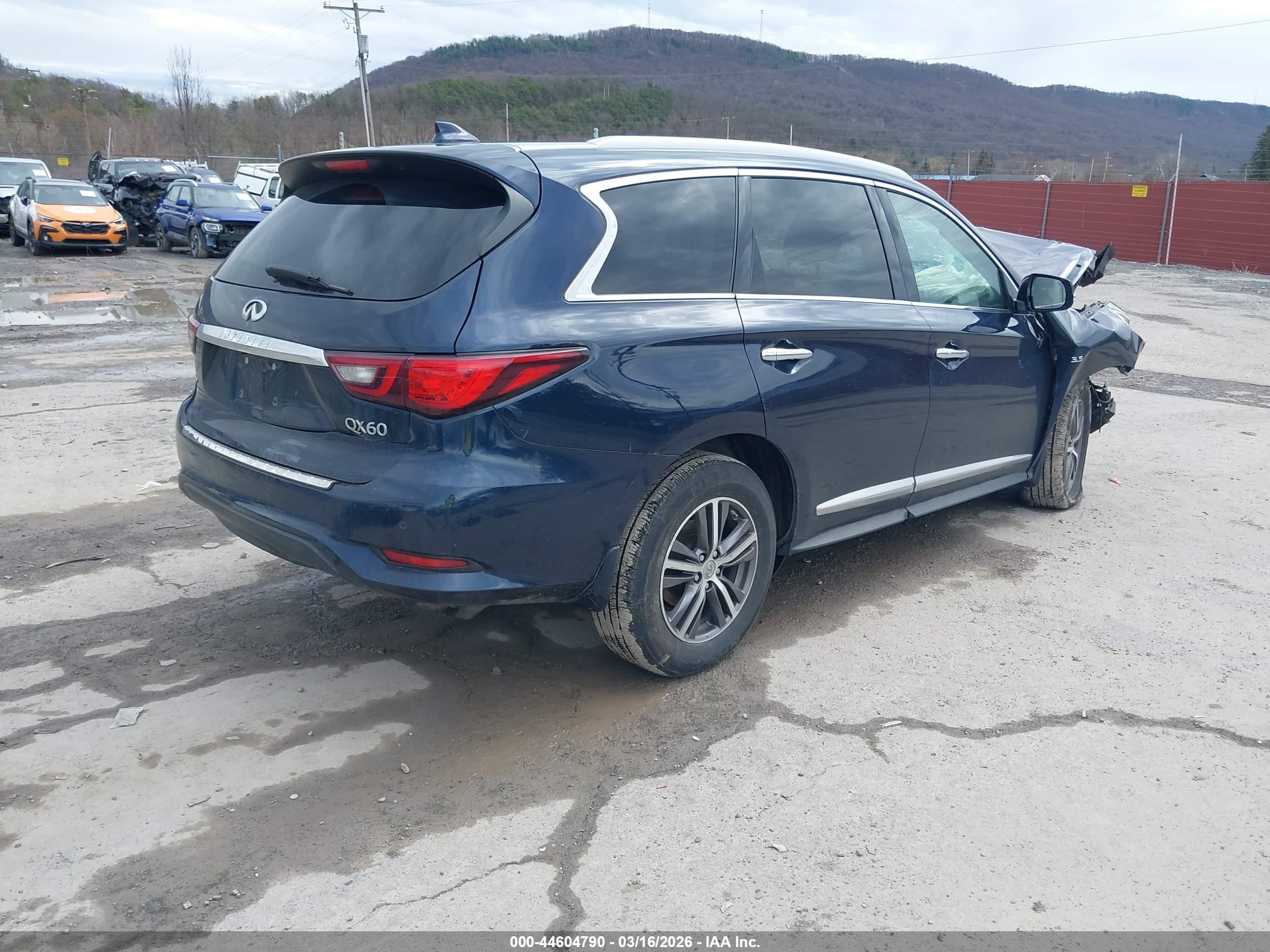 INFINITI QX60 image 4