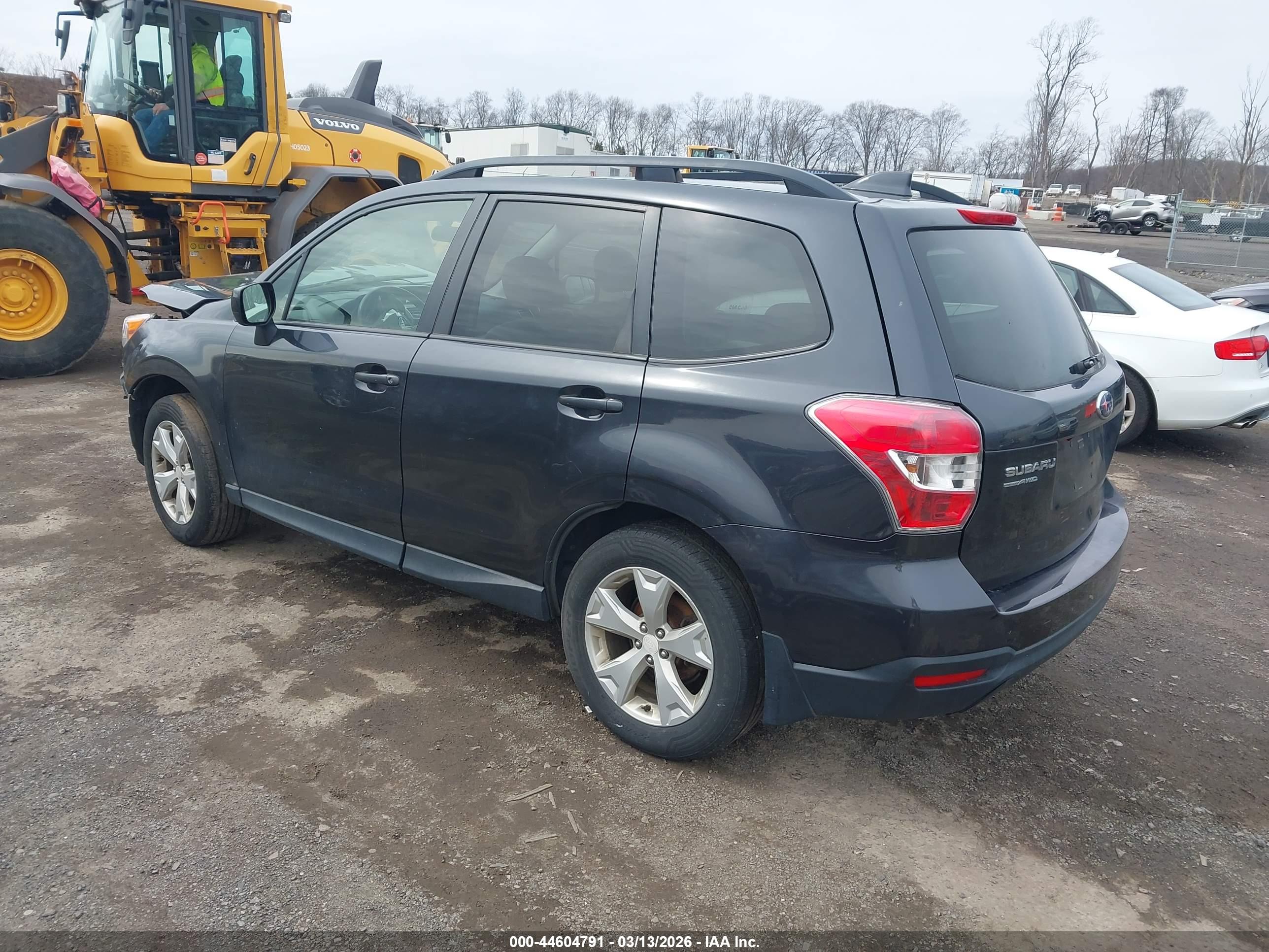 SUBARU FORESTER image 3