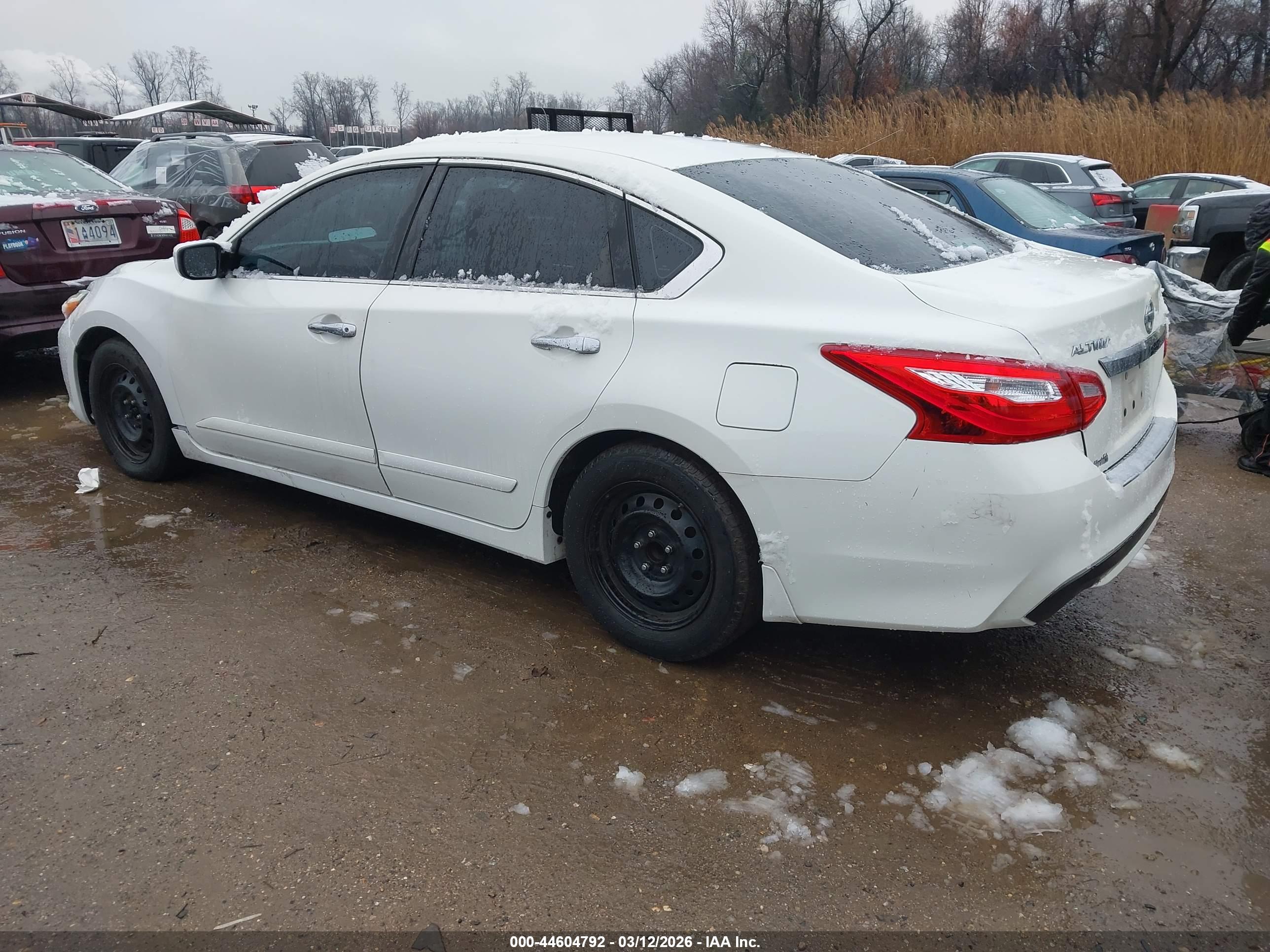 NISSAN ALTIMA image 3