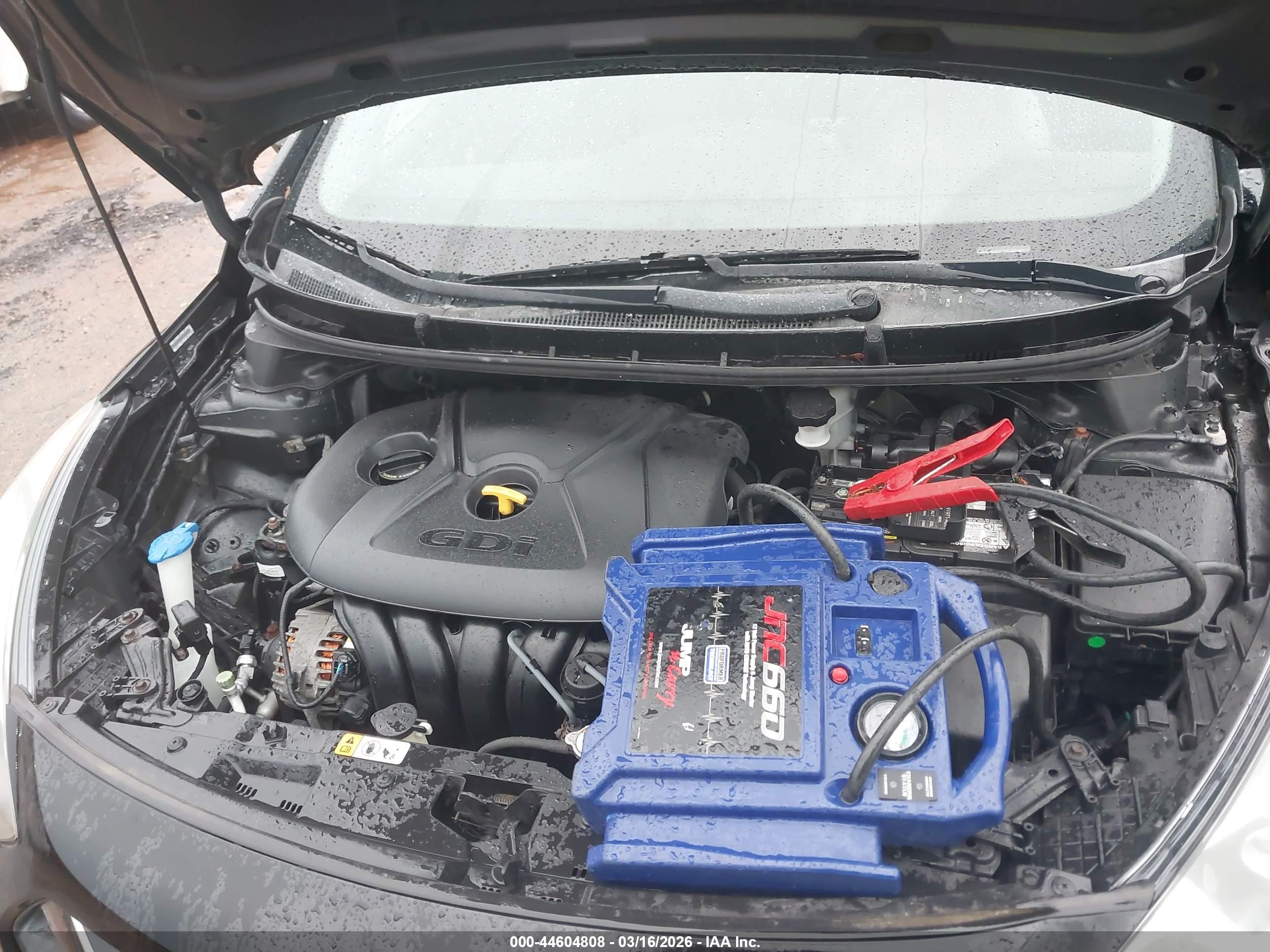 HYUNDAI ELANTRA image 10