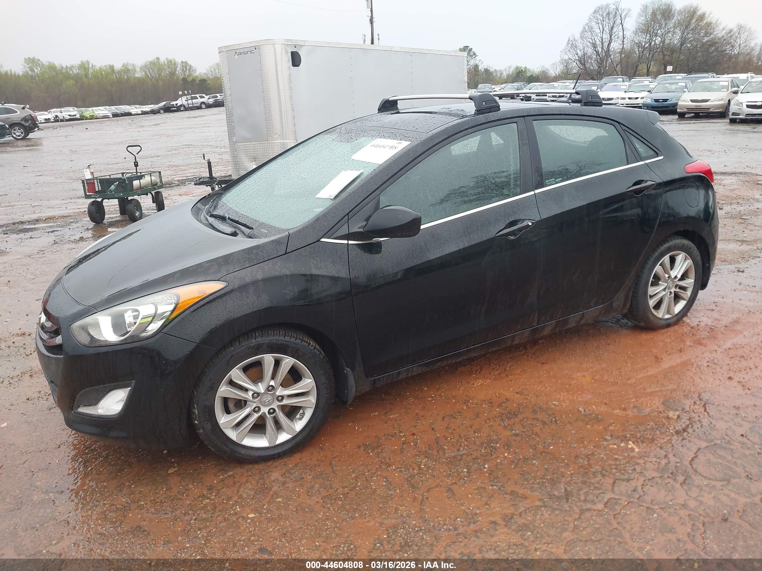 HYUNDAI ELANTRA image 2