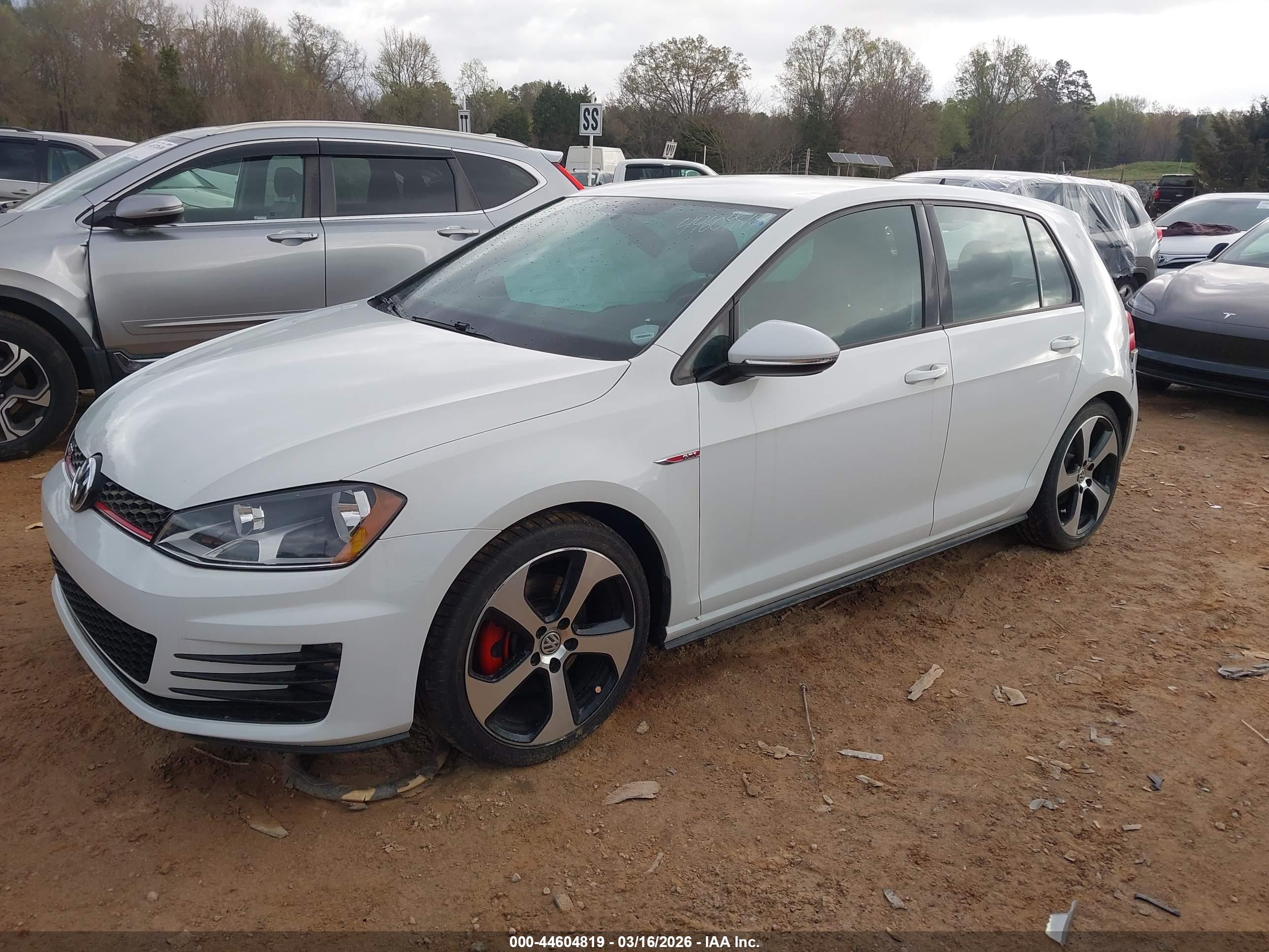 VOLKSWAGEN GOLF image 2