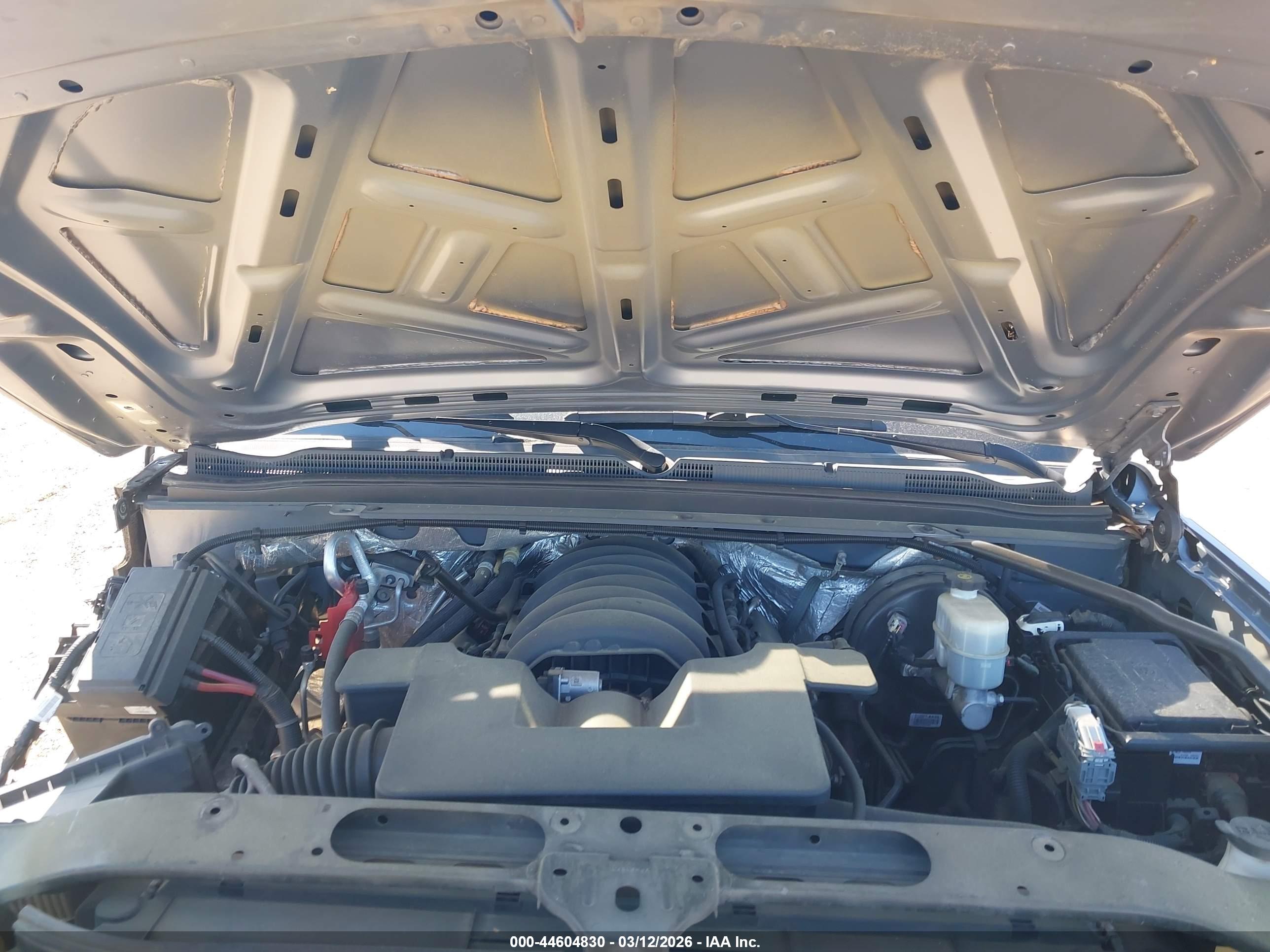 CHEVROLET TAHOE image 10